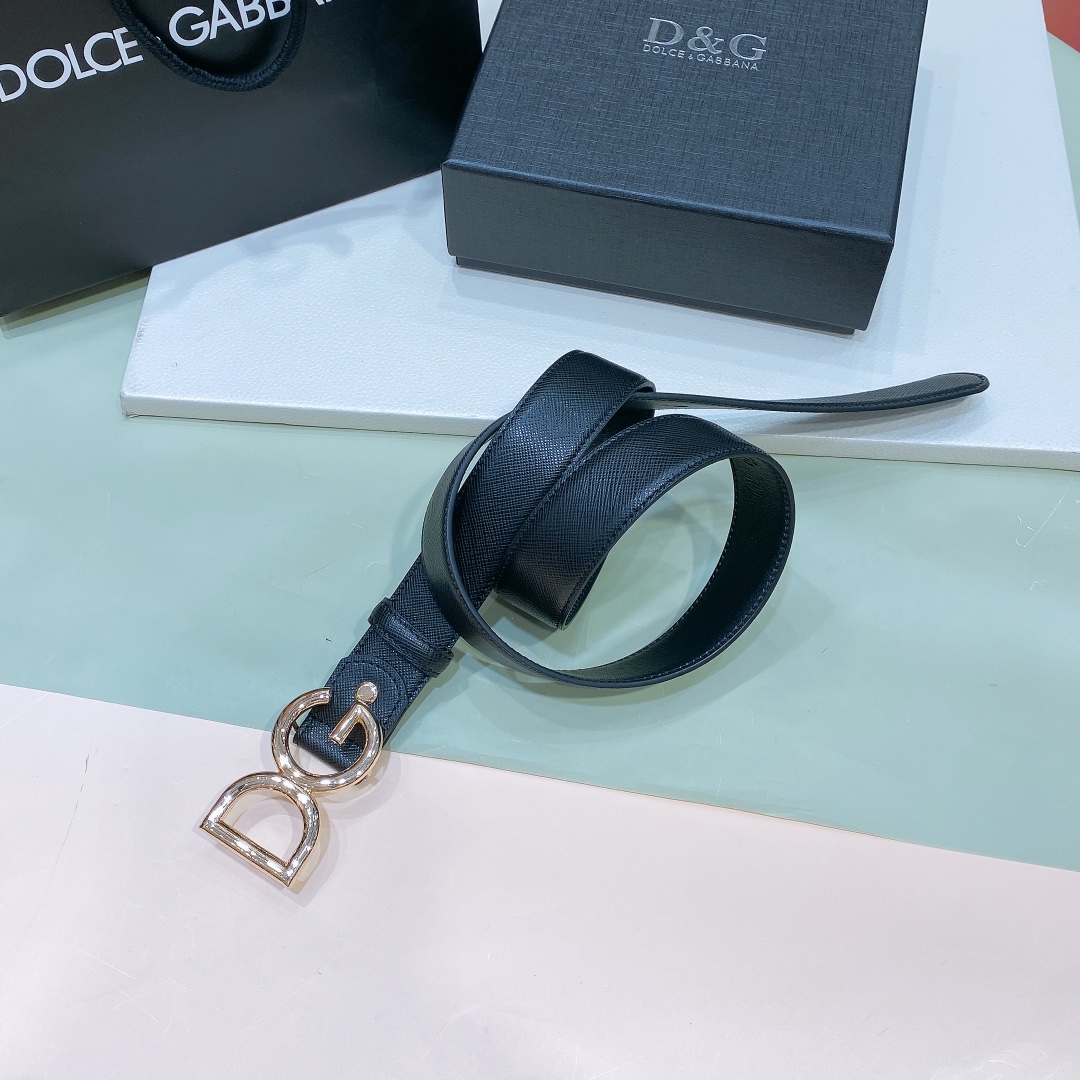 杜嘉班纳gd字母logo搭扣.牛皮带