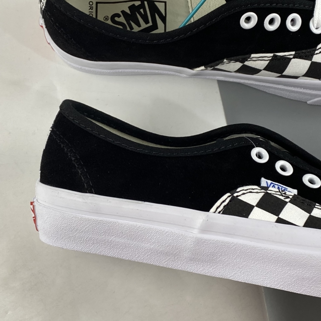 VANS VAULT OG AUTHENTIC LX black and white checkerboard color matching low-top canvas men's and women's shoes VN0A45JJVQA