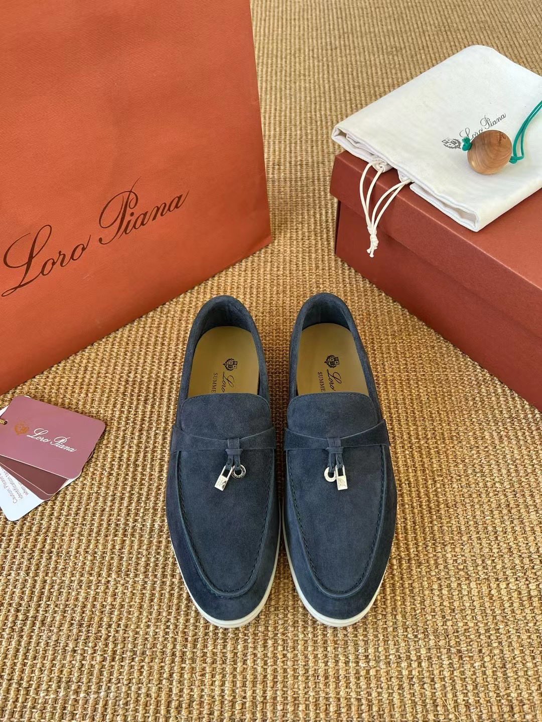 LoroPiana35-404142