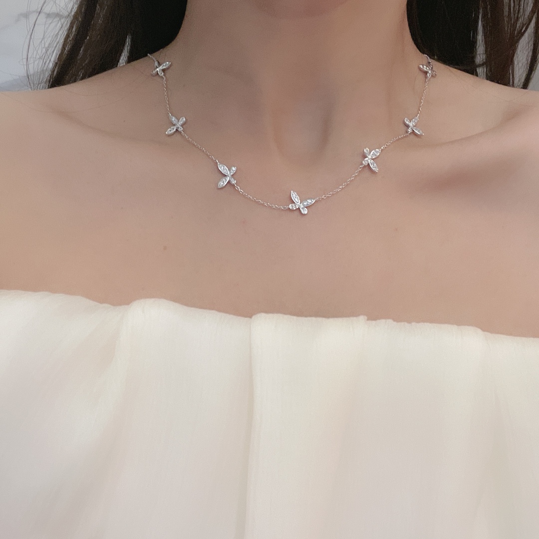 NO:103771,Graf Butterfly Necklace Ten Butterfly Models S925 Sterling Silver Material High Version Original Logo] Lady temperament sweet style Adjustable chain length, Graf, necklace, pure silver19860909格拉芙 蝴蝶项链 十个蝴蝶款 S925纯银材质 高版本 原版logo】淑女气质甜美款式 链长可调节,格拉芙,necklace,pure silver,Jewelry