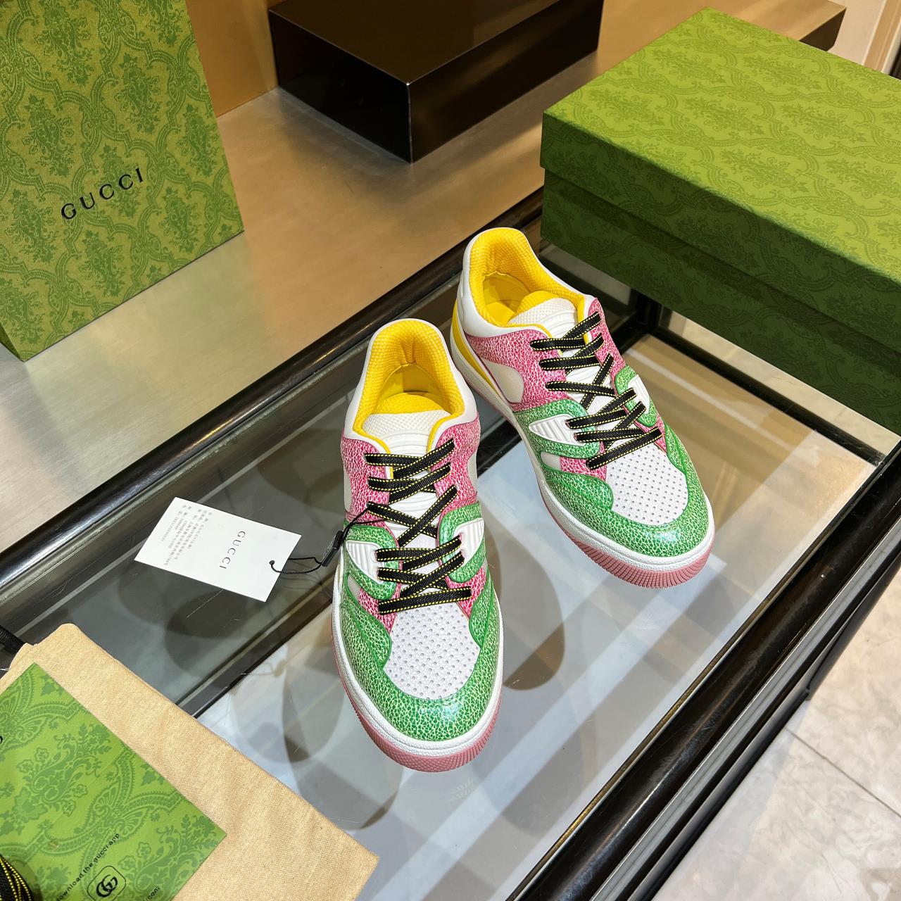 versión alta, 2022Gucci zapatillas de deporte de gama baja versión superior! Nuevo colourway una a u