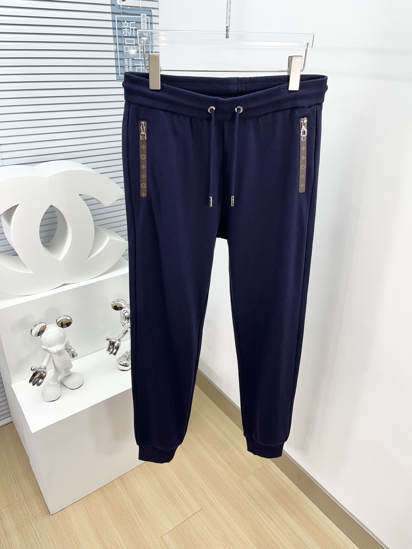 Louis Vuitton Clothing Pants & Trousers Blue Dark Cotton Casual