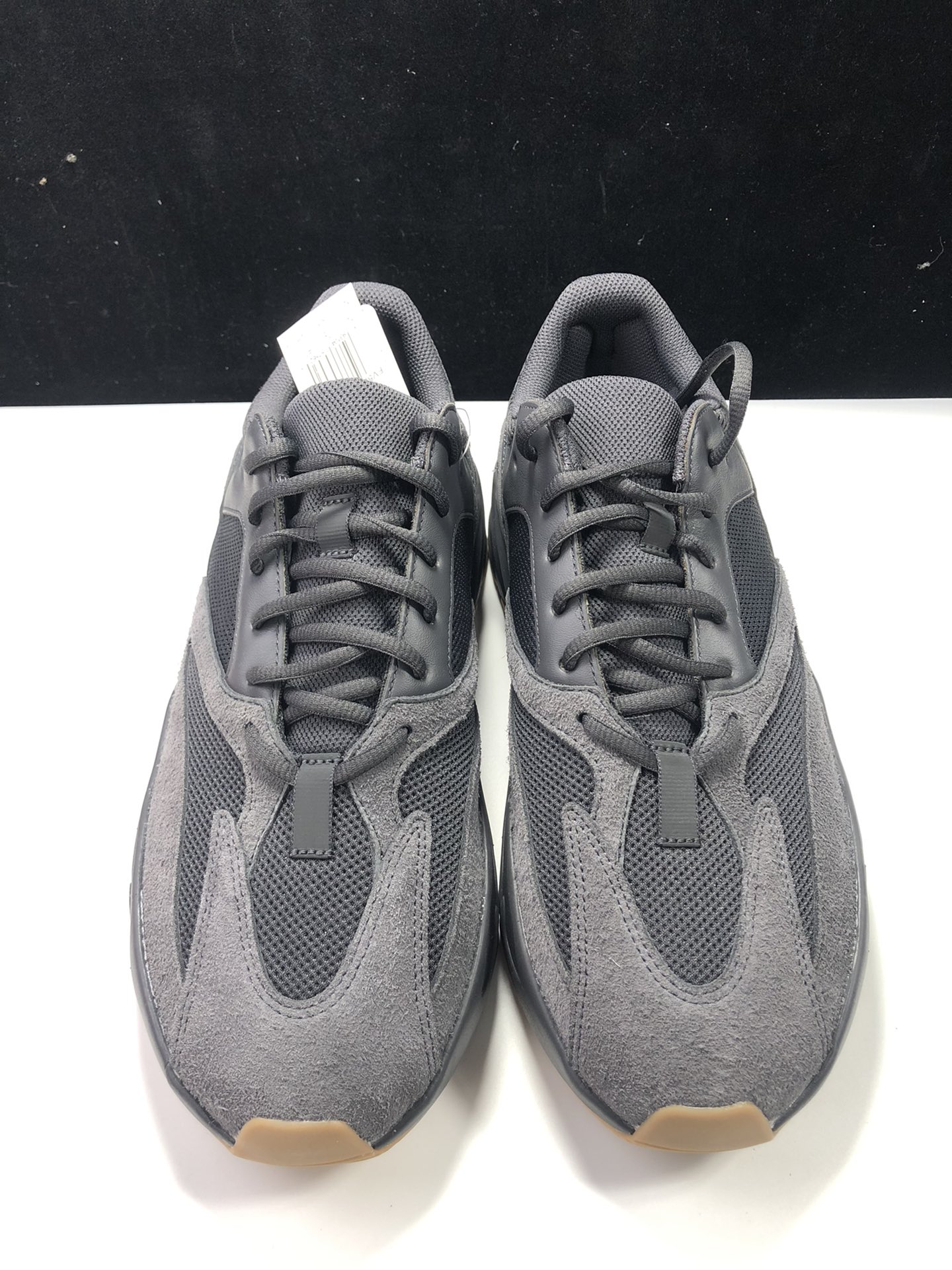 YEEZY700黑鞋码36-48偏小