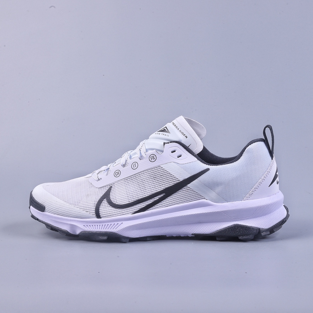 180 Nike React Pecasus Trail 4 GORE-TEX 飞马涡踪迹4代慢跑鞋DR2693-900