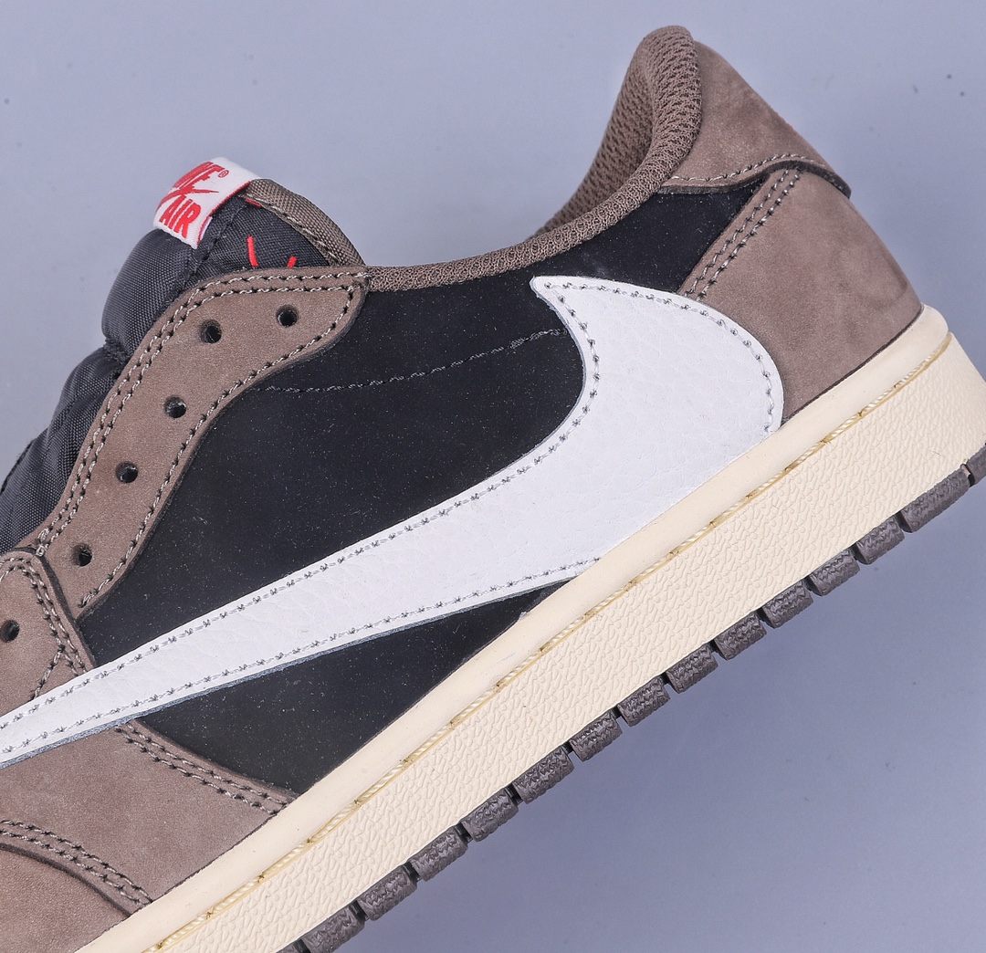 240 L版Travis Scott x Jordan 1 low AJ 1 OG 倒钩  CQ4277-001