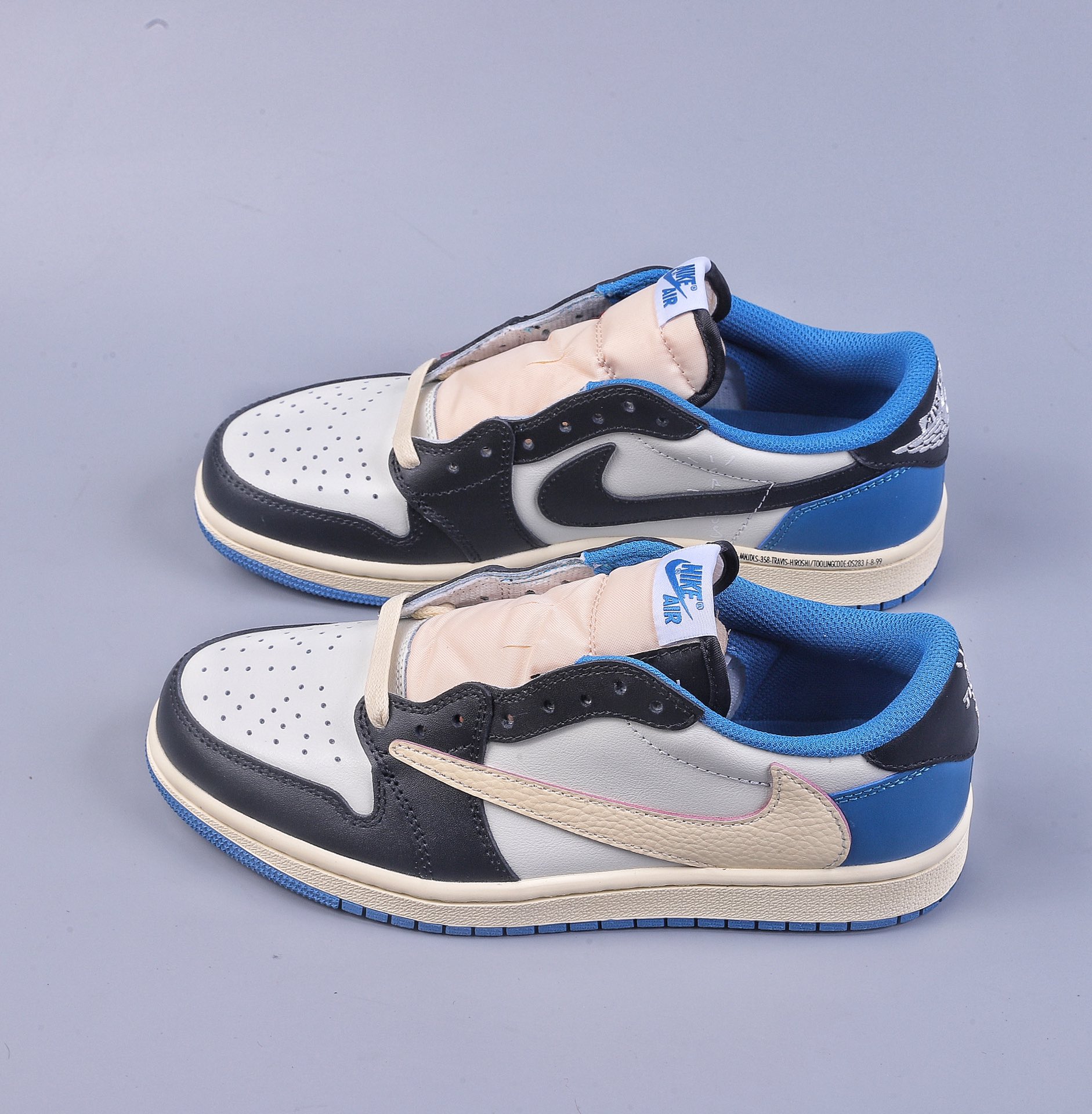 240 L版Fragment x Travis Scott x Air Jordan 1 LowTS 藤原浩三方联名倒钩 DM7866-140