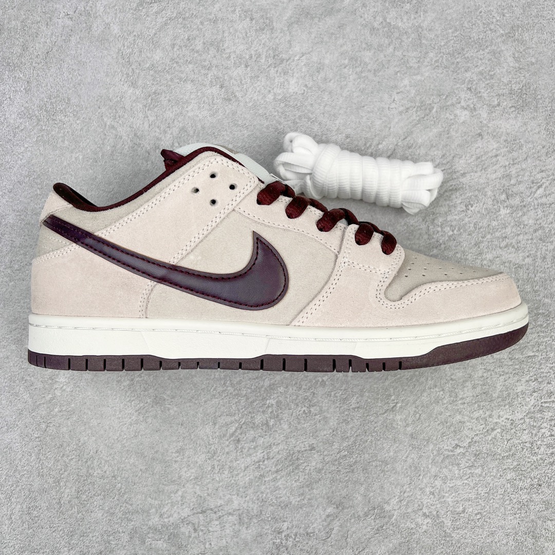 ＃AY/GZ纯原福利 NK SB Dunk Low Pro 深棕 BQ6817-004 独家原厂航空铝磨具打磨大底 鞋头坡度极致还原 原盒原配 圈内天花板工艺 原厂冲刀 超高清洁度 全鞋零毛边皮料切割 全套原楦原模倾力打造完美版型 采用原厂百宏鞋带以及原厂百宏织唛舌标 内标可供原厂几率过验 原厂中底布黄色点胶 原厂中底布拉帮走线遵循公司 尺码对应库存‼️-选品中心