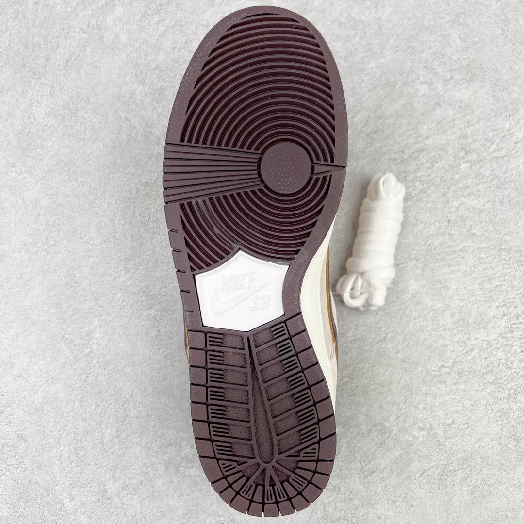 图片[9]-＃AY/GZ纯原福利 NK SB Dunk Low Pro 深棕 BQ6817-004 独家原厂航空铝磨具打磨大底 鞋头坡度极致还原 原盒原配 圈内天花板工艺 原厂冲刀 超高清洁度 全鞋零毛边皮料切割 全套原楦原模倾力打造完美版型 采用原厂百宏鞋带以及原厂百宏织唛舌标 内标可供原厂几率过验 原厂中底布黄色点胶 原厂中底布拉帮走线遵循公司 尺码对应库存‼️-选品中心