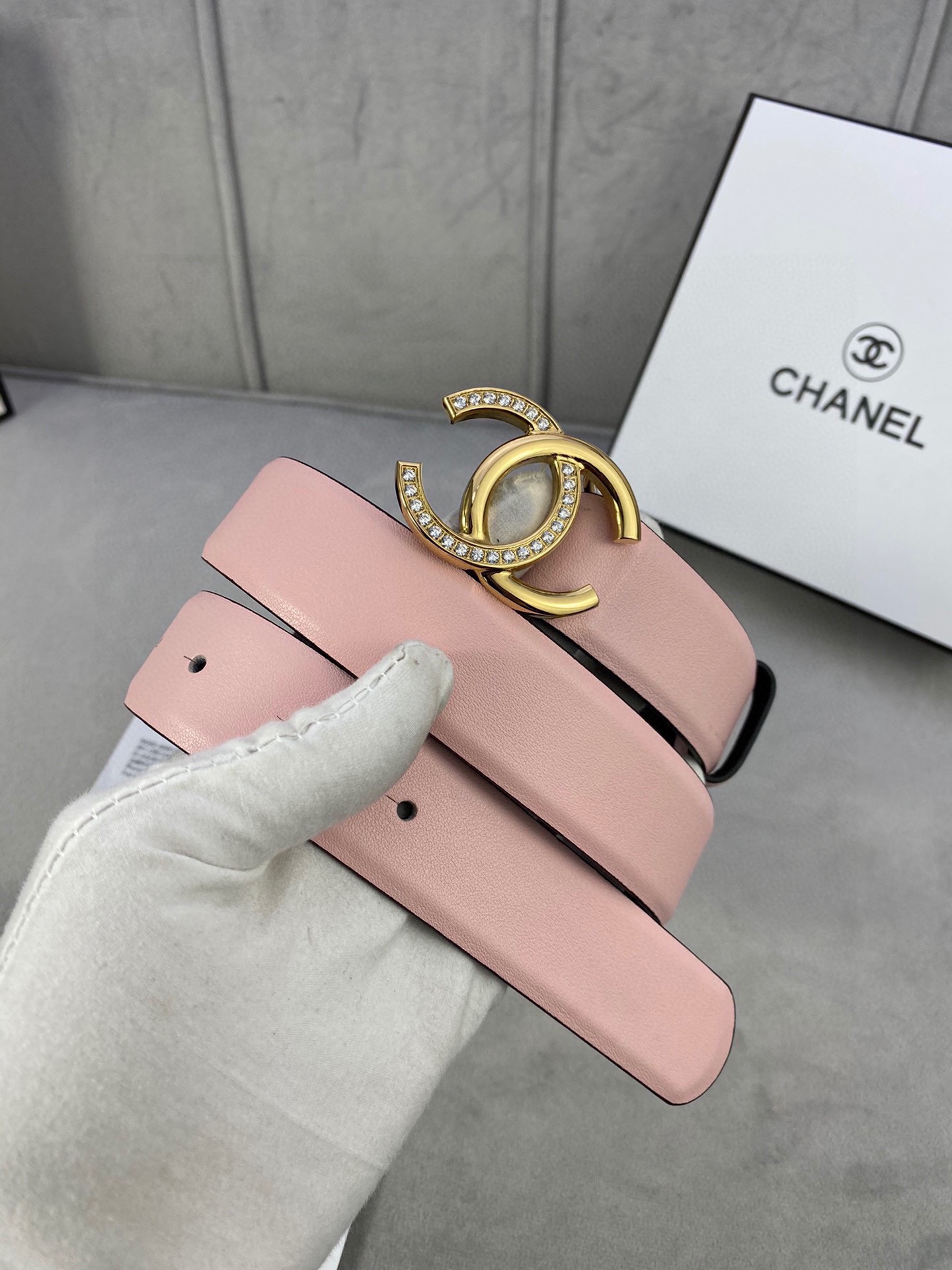 Chanel クラシック平纹/二面牛皮 金銀色鋼扣