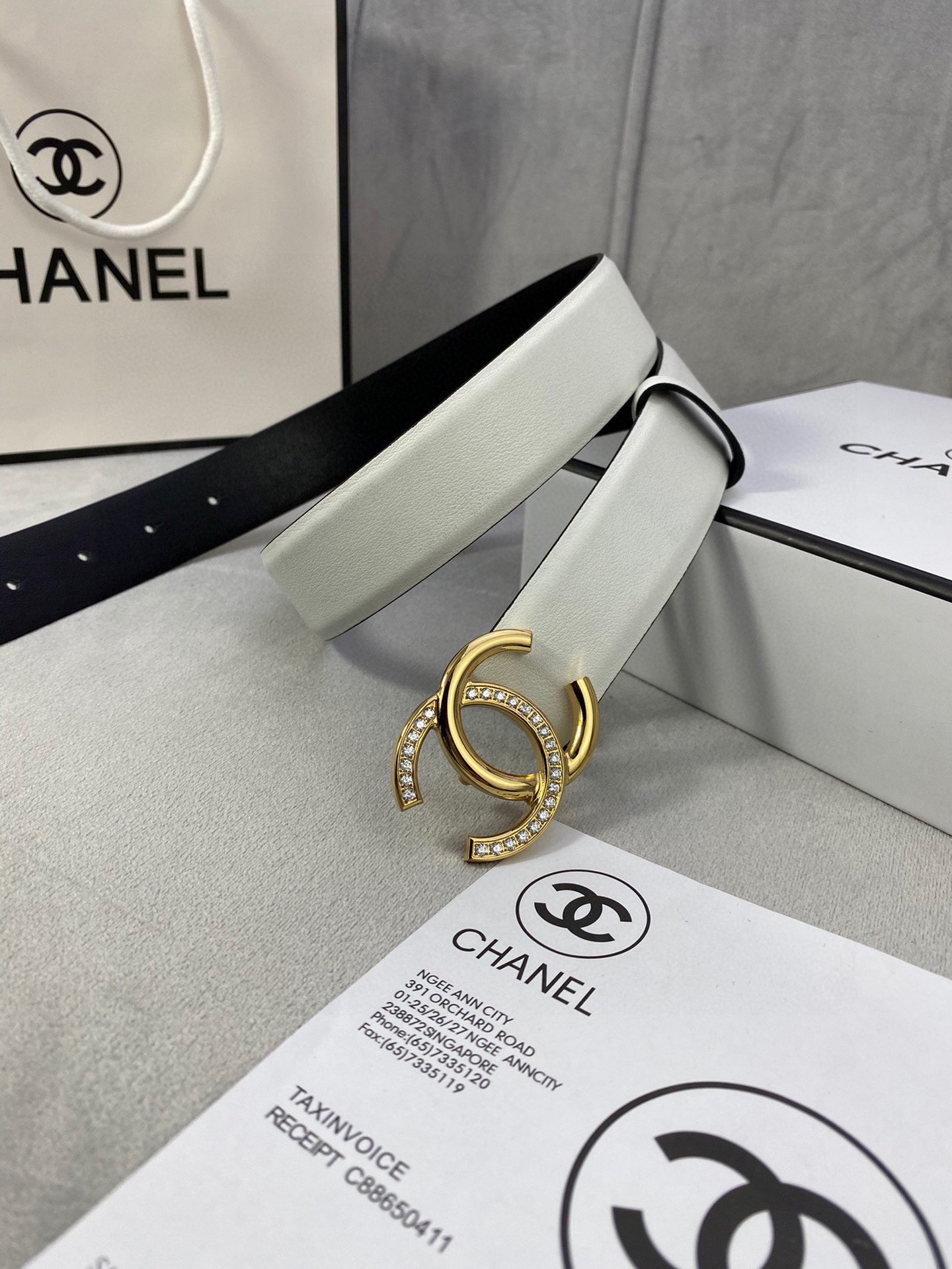 Chanel クラシック平纹牛皮ベルト - 幅3.0cm・金銀色ダイヤモンド装飾