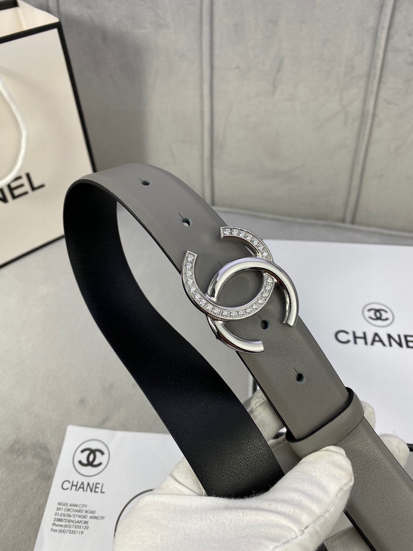 Chanel クラシック平纹牛皮ベルト - 3.0cm幅の洗練されたデザイン