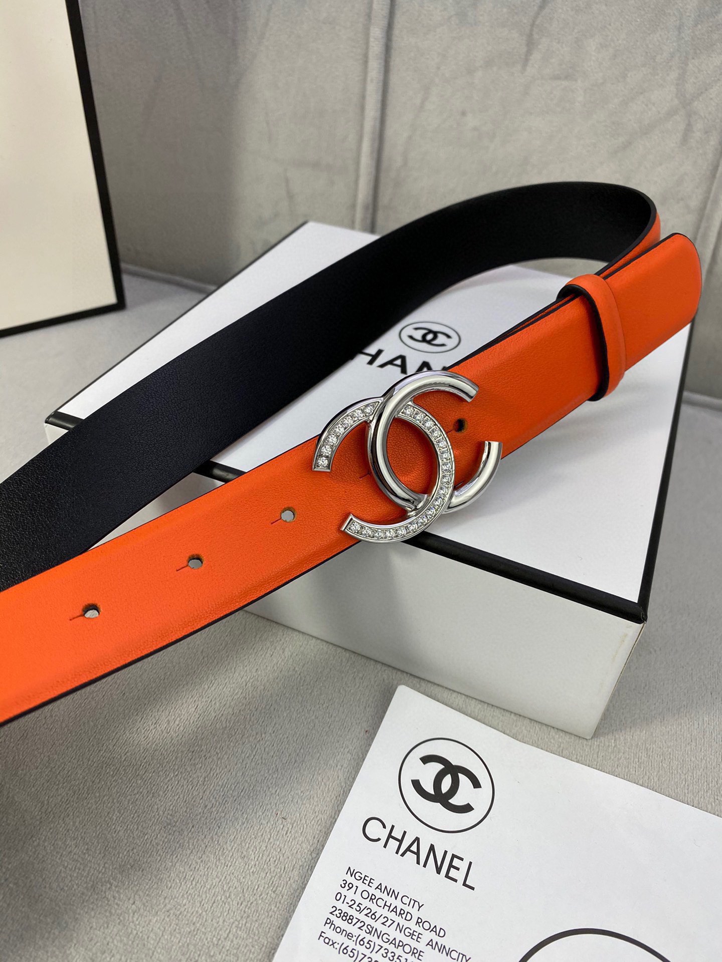 Chanel クラシック平纹/両面牛皮ベルト 金銀色ダイヤモンド付きバックル