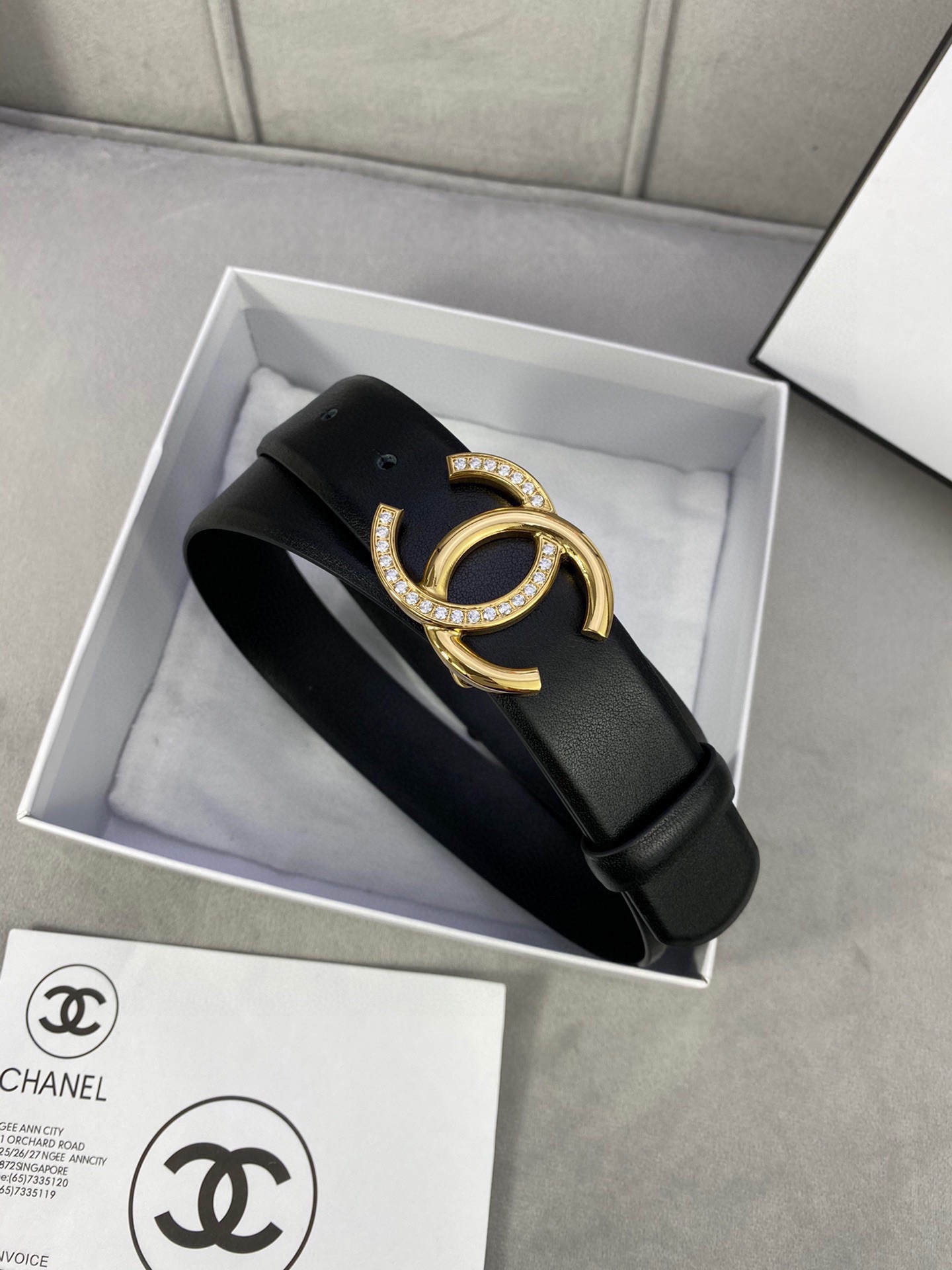 Chanel 经典款平纹牛皮ベルト 幅3.0cm 銀色镶钻钢扣