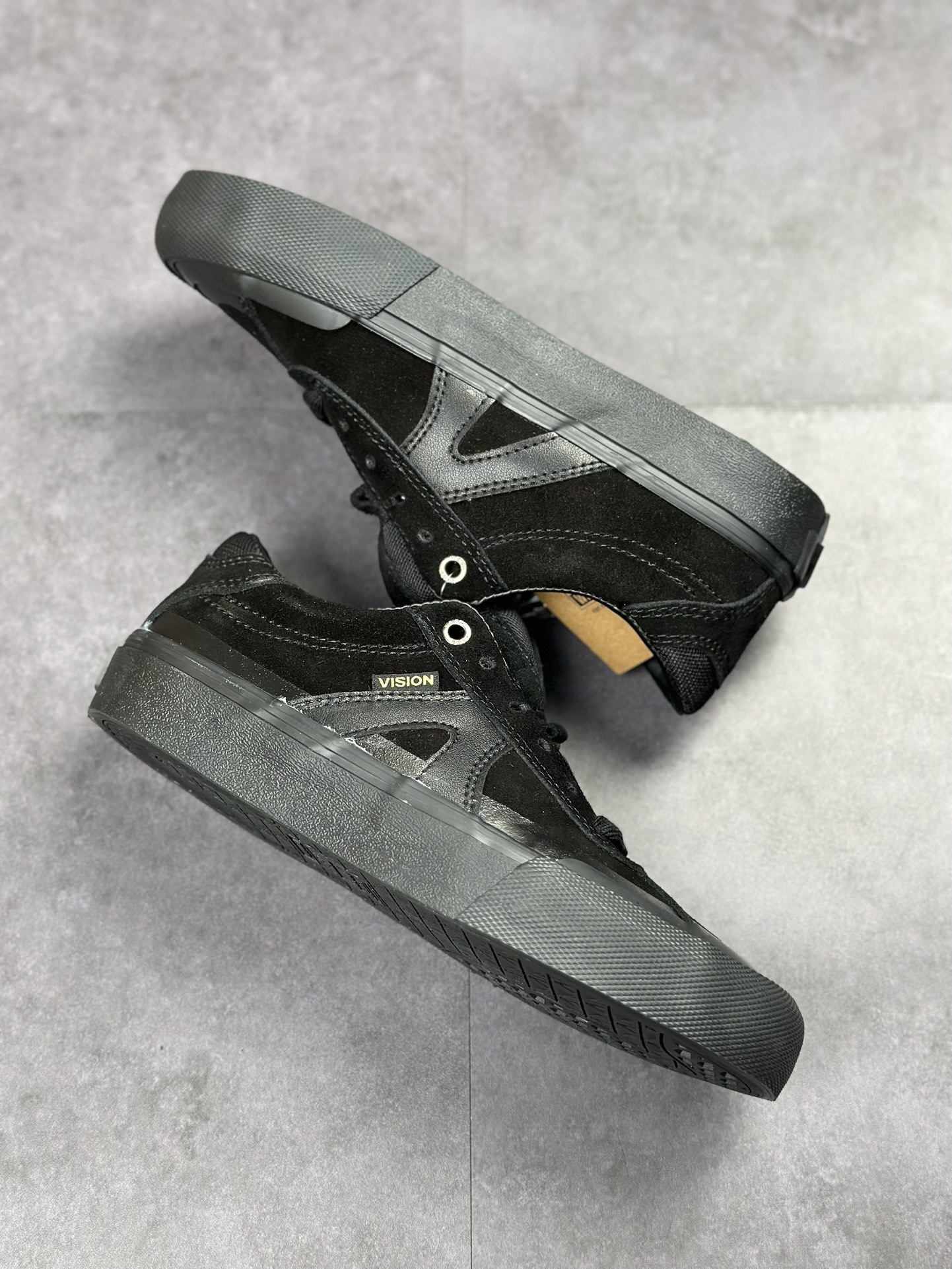 VISION Push Pro Darth Vader Low-Top Suede Pro Skate Sneaker