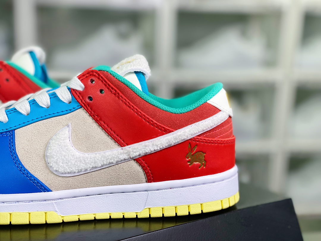 300  SB Dunk Low”Year of the Rabbit”扣篮系列低帮FD4203-111