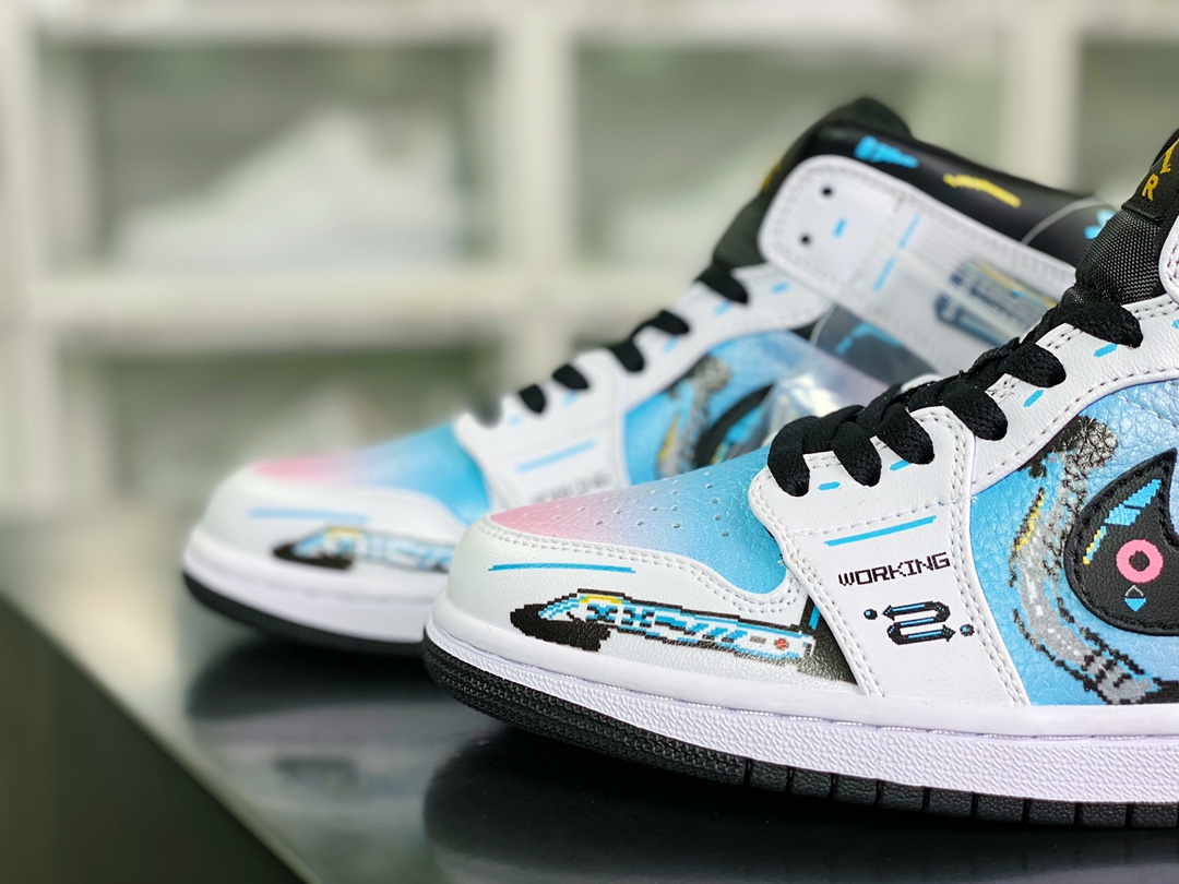 280 Air Jordan 1 Mid SE”Game Console/Loading...’”554724-170