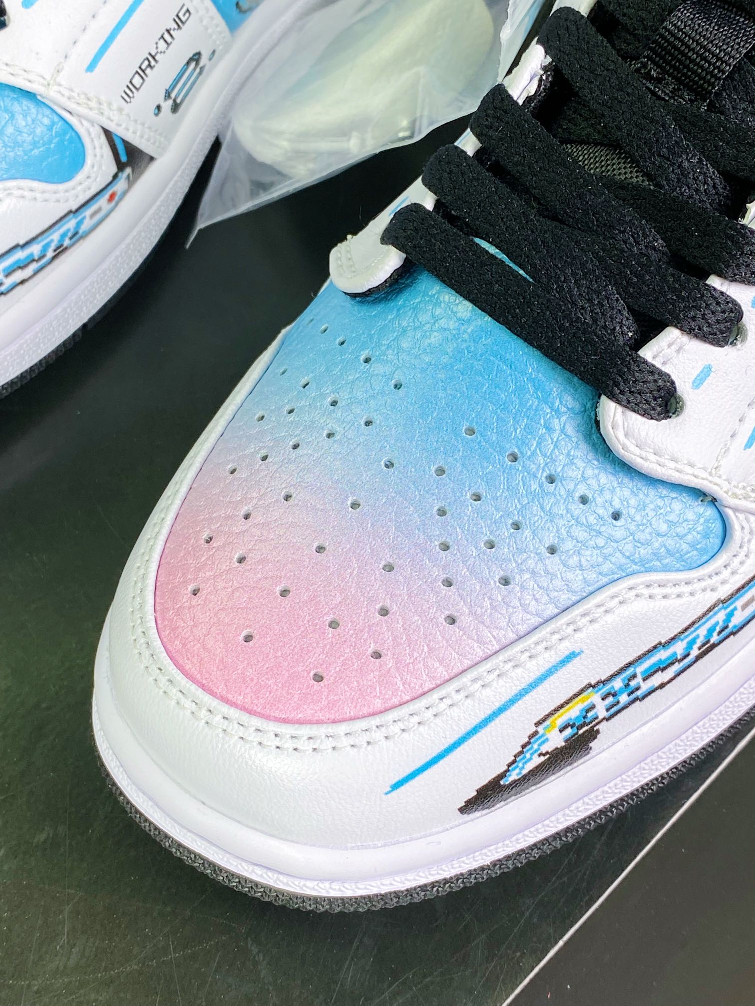 280 Air Jordan 1 Mid SE”Game Console/Loading...’”554724-170