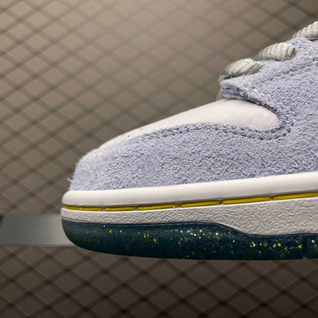  纯原 Sean Cliver × NK SB Dunk Low Pro QS Holiday Spec