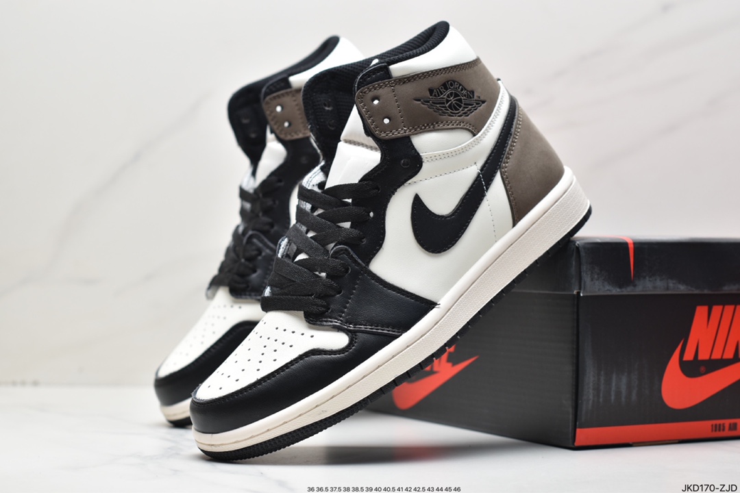 160 耐克Nike Air Jordan 1 Retro High OG"Black/White"AJ1代迈克尔·乔丹高帮篮球鞋 CD4487-100