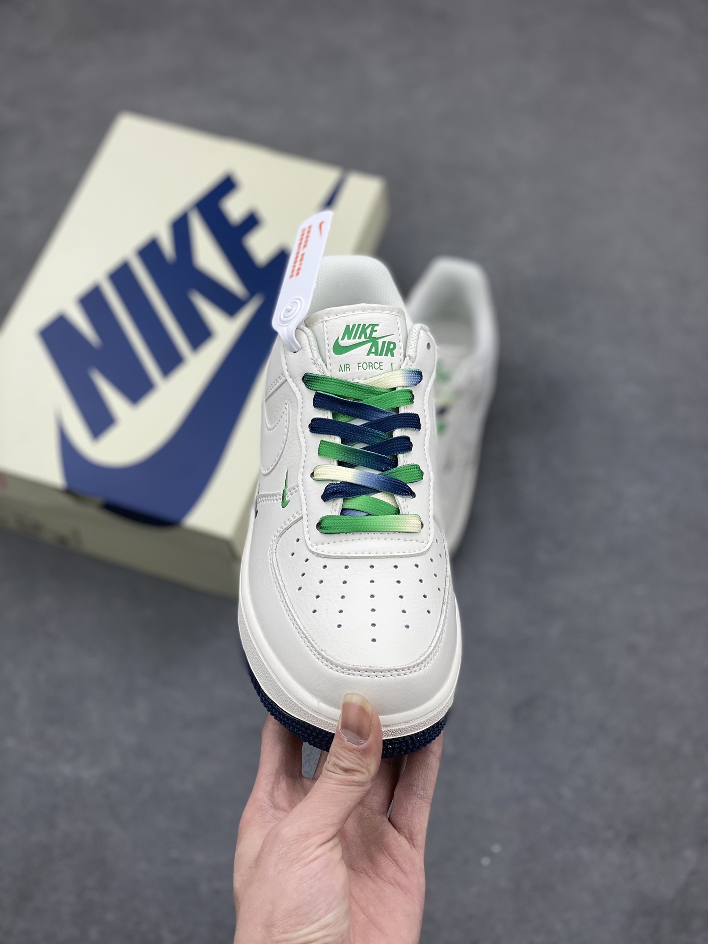 Nike Air Force 1 Low '07 'Dallas Mavericks' Limited Edition Sneakers 3 i1676057888 8771 1