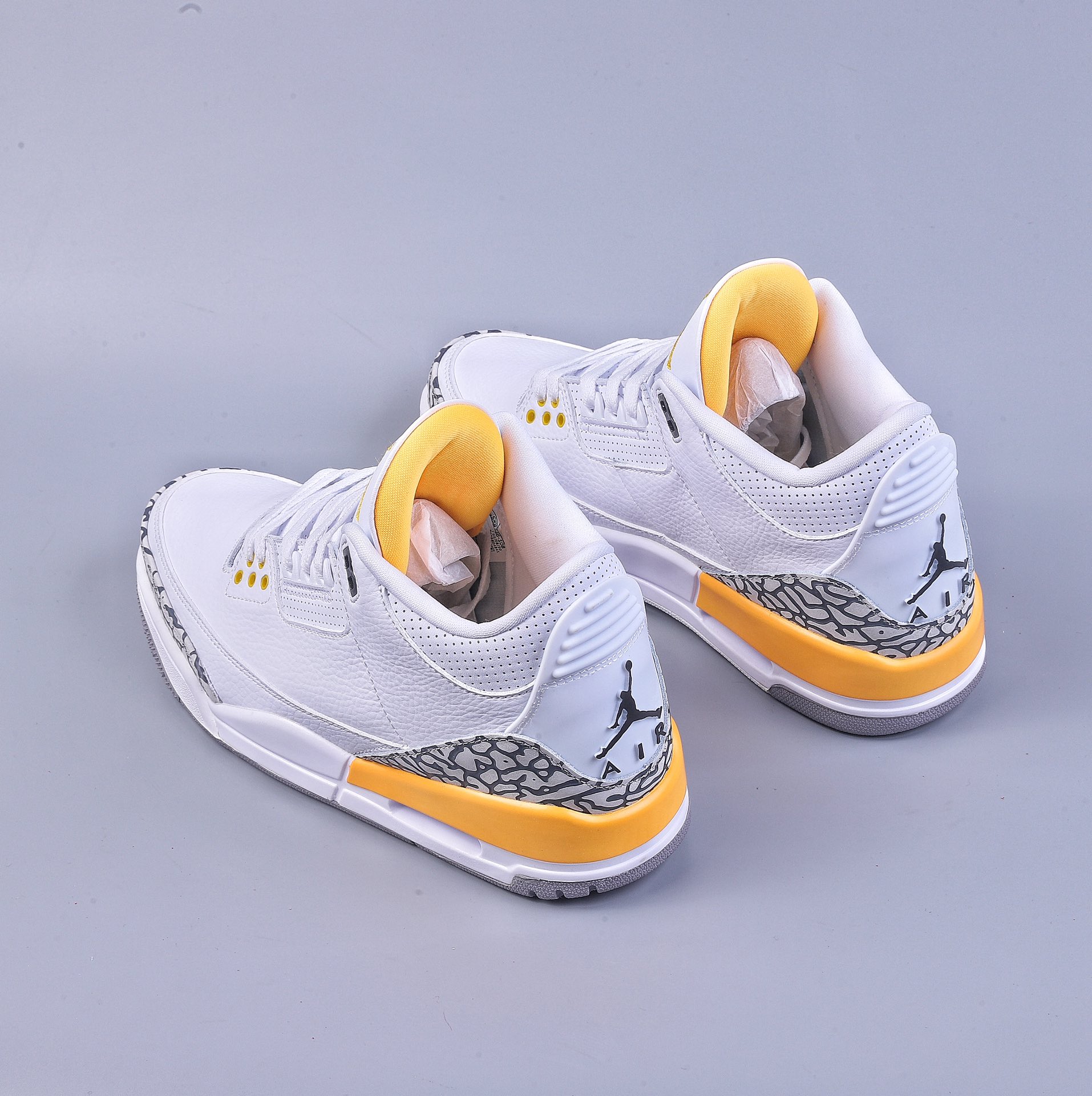 280 R版Air Jordan 3 Retro ”Laser Orange” 湖人 CK9246-108