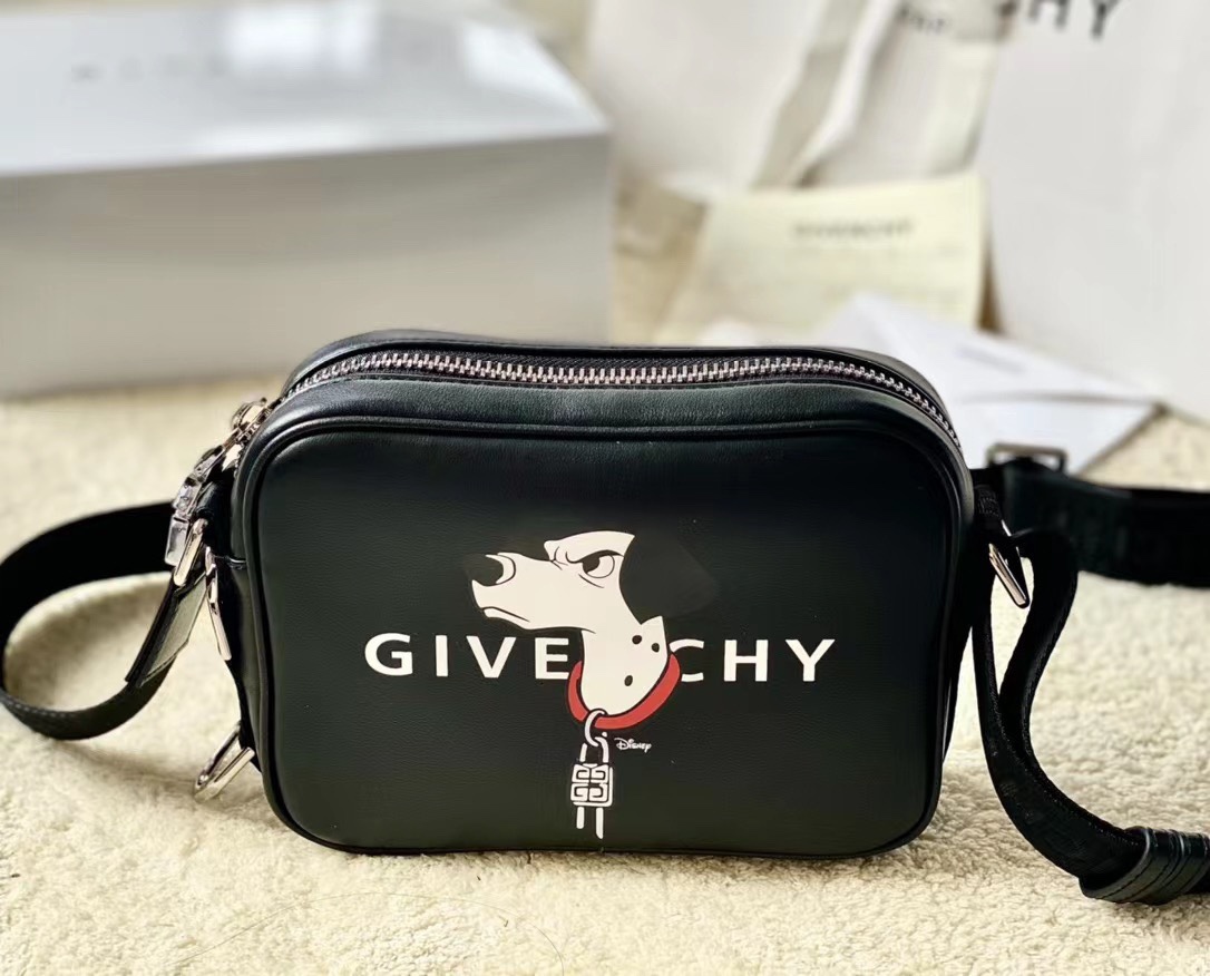 顶级原单法国Givenchy纪梵希巴黎专柜斜挎/单肩包时尚腰包进口牛皮制作内衬布料手感柔软舒适男女同款尺