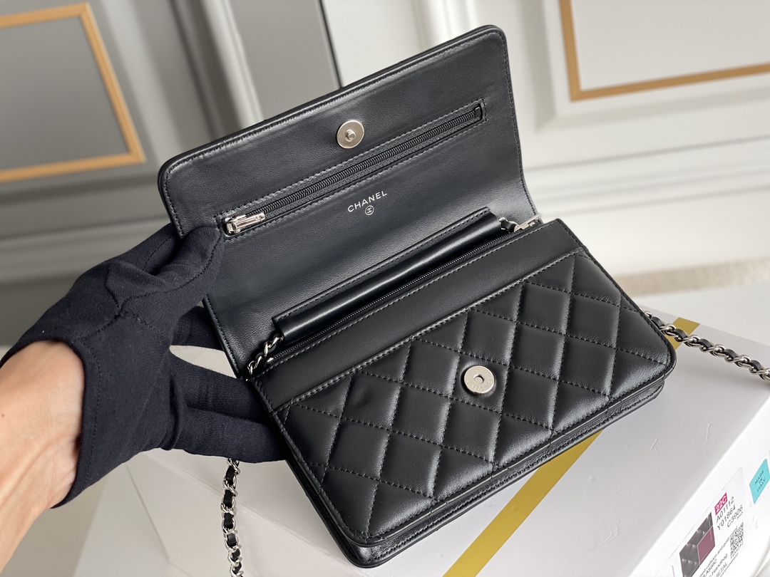 🌼现货 白金版▪️正品级 包装如图全新到货♡经典升级磁扣𝑤𝑜𝑐黑羊超便捷好用的链条小包◛多种链条调节小背