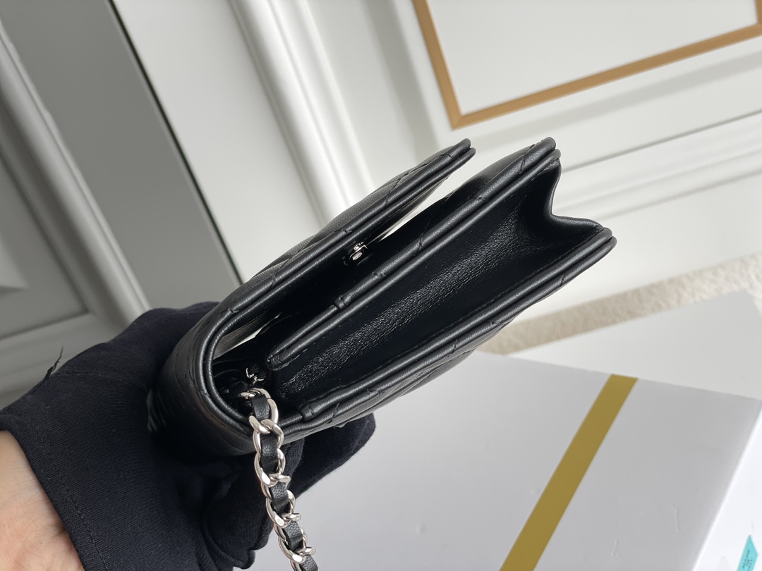 🌼现货 白金版▪️正品级 包装如图全新到货♡经典升级磁扣𝑤𝑜𝑐黑羊超便捷好用的链条小包◛多种链条调节小背