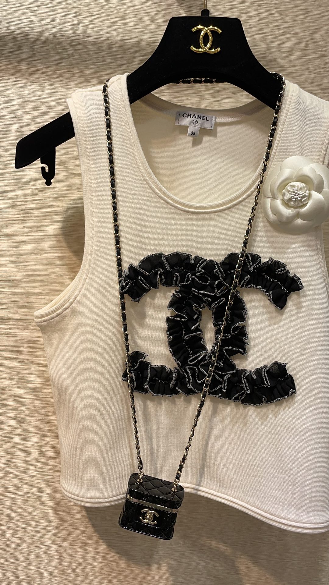 NO:647778,Girls’ bags are used to carry cute, high-end Cartier jewelry19860909女生的包都是用来装可爱的,,卡迪亚高端饰品,Jewelry