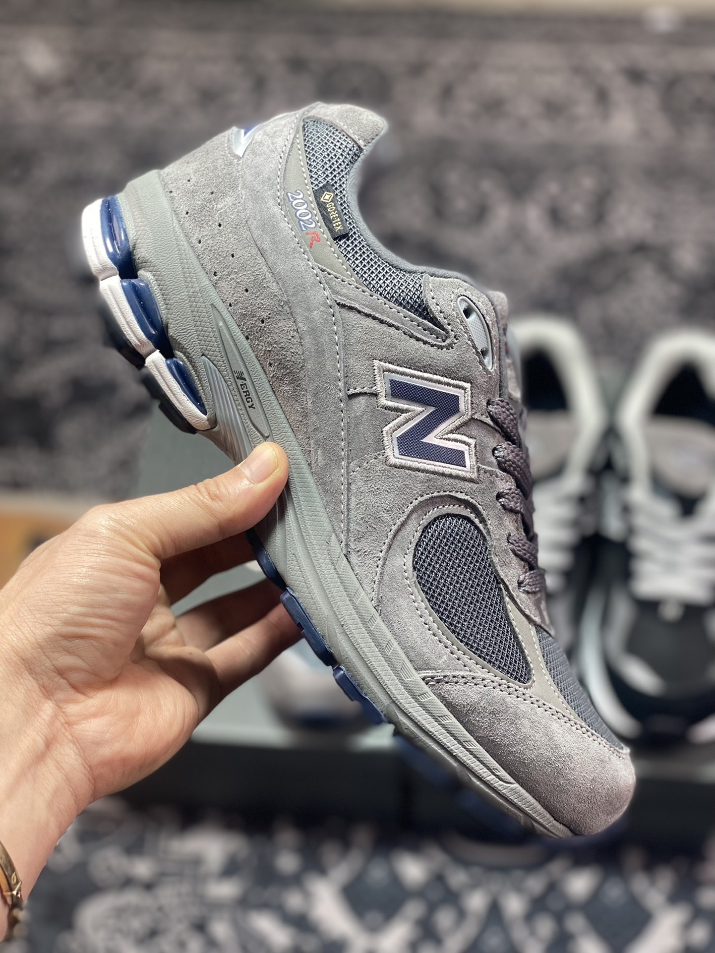 New Balance 2002R Gore-Tex ”Castlerock” series retro dad jogging shoes ”Original dark gray dark blue waterproof” M2002RXC