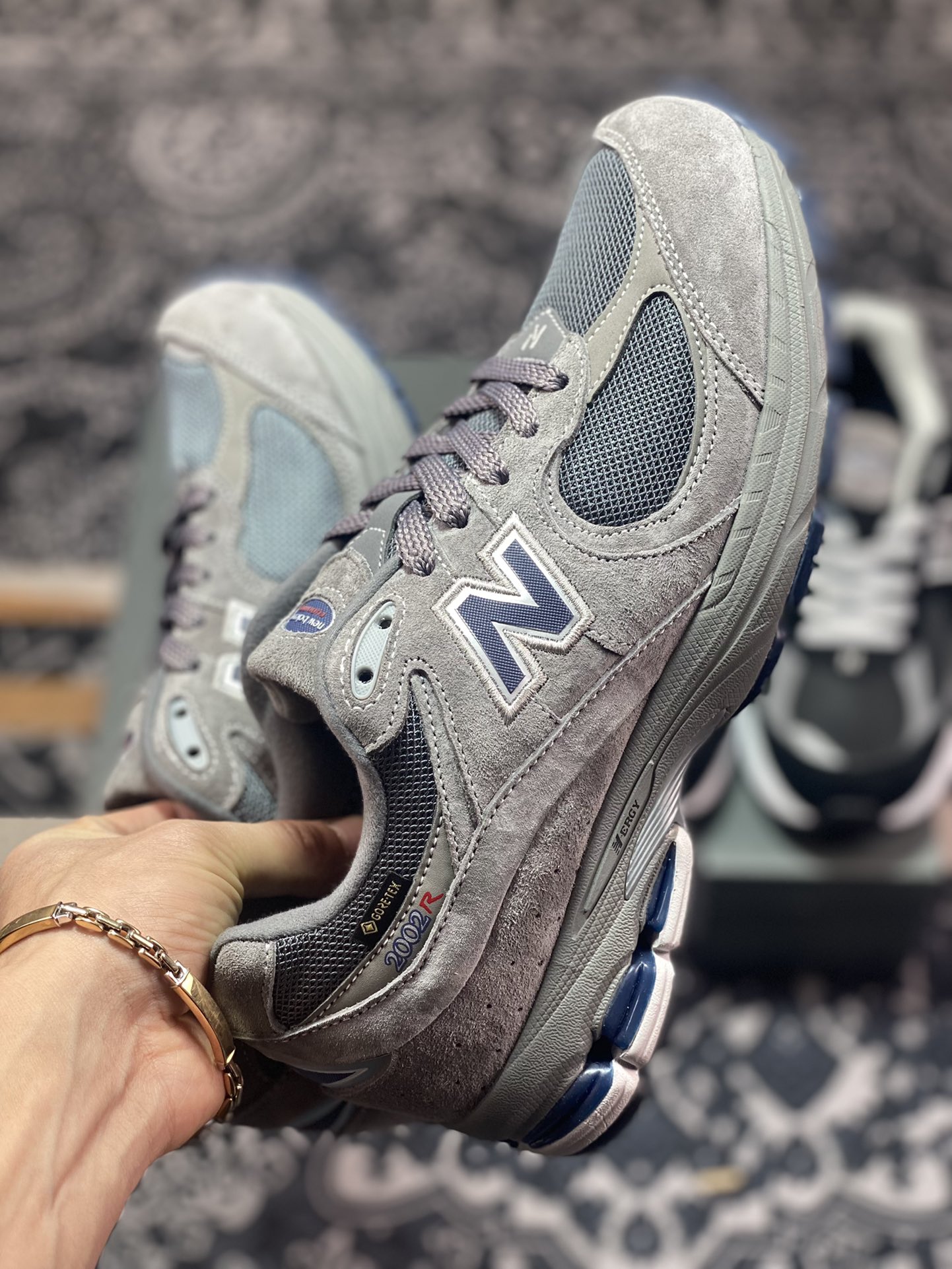 New Balance 2002R Gore-Tex ”Castlerock” series retro dad jogging shoes ”Original dark gray dark blue waterproof” M2002RXC