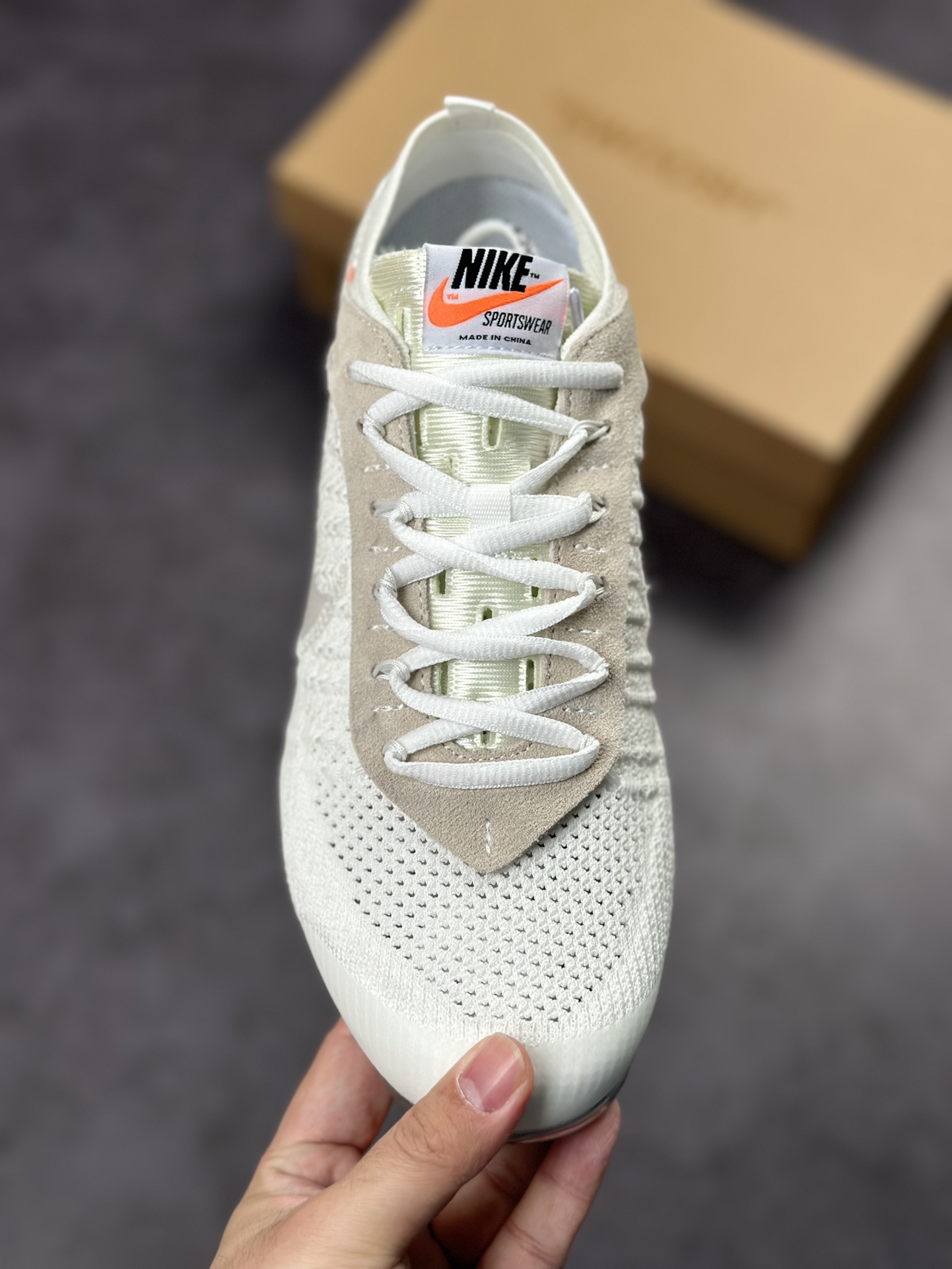 280 Off White x Nike Vapor Max 蒸汽大气垫慢跑鞋 AA3831-100