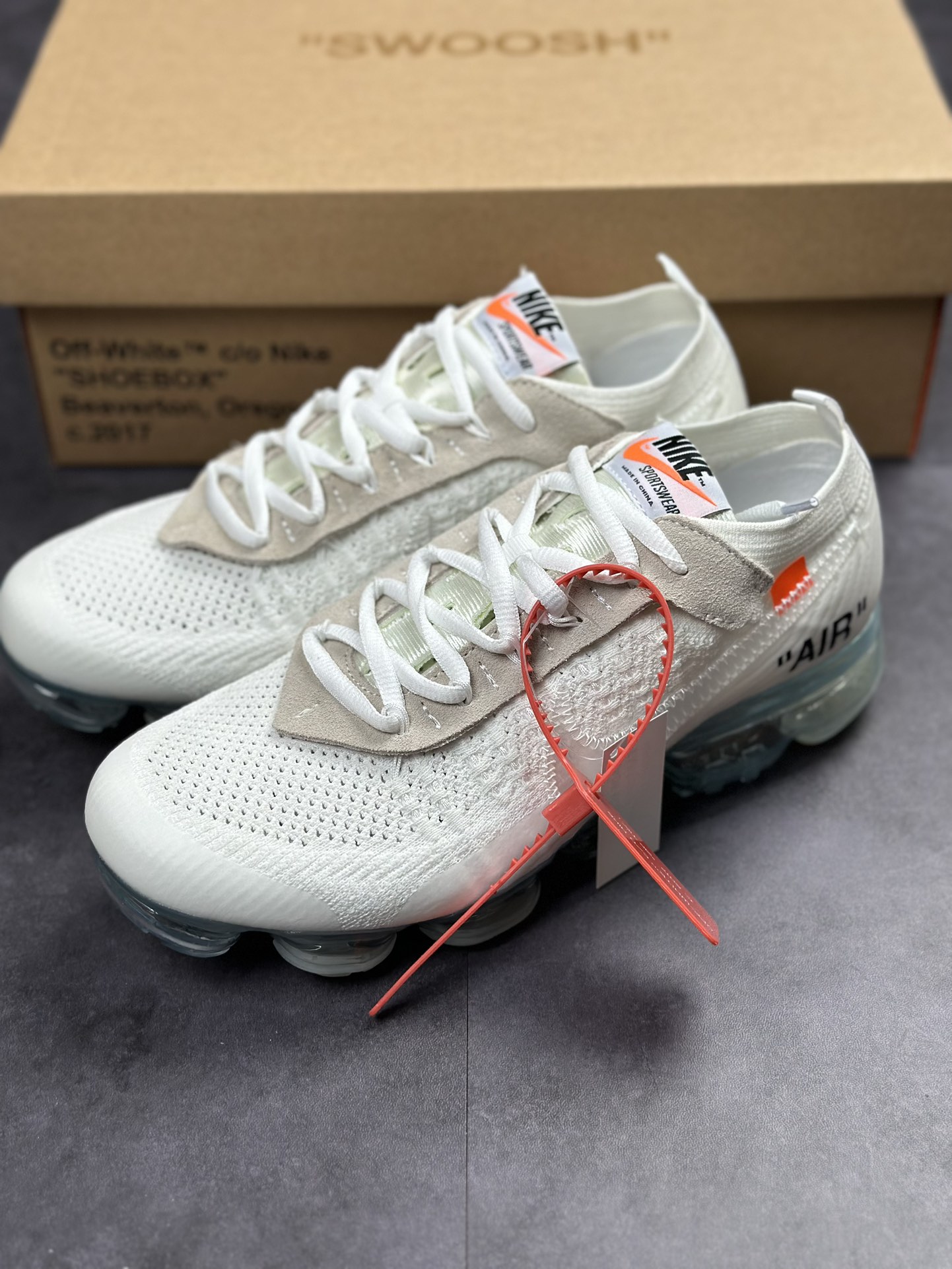 280 Off White x Nike Vapor Max 蒸汽大气垫慢跑鞋 AA3831-100