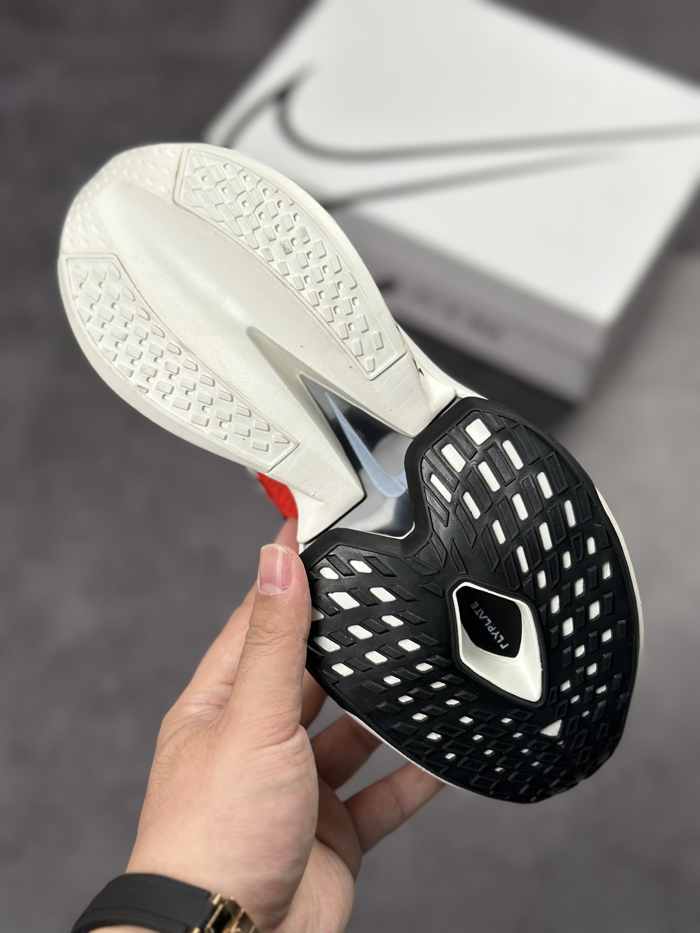 300 Nike Air Zoom Alphafly NEXT% 2 Proto 马拉松3.0高性能跑鞋 DJ6206-130