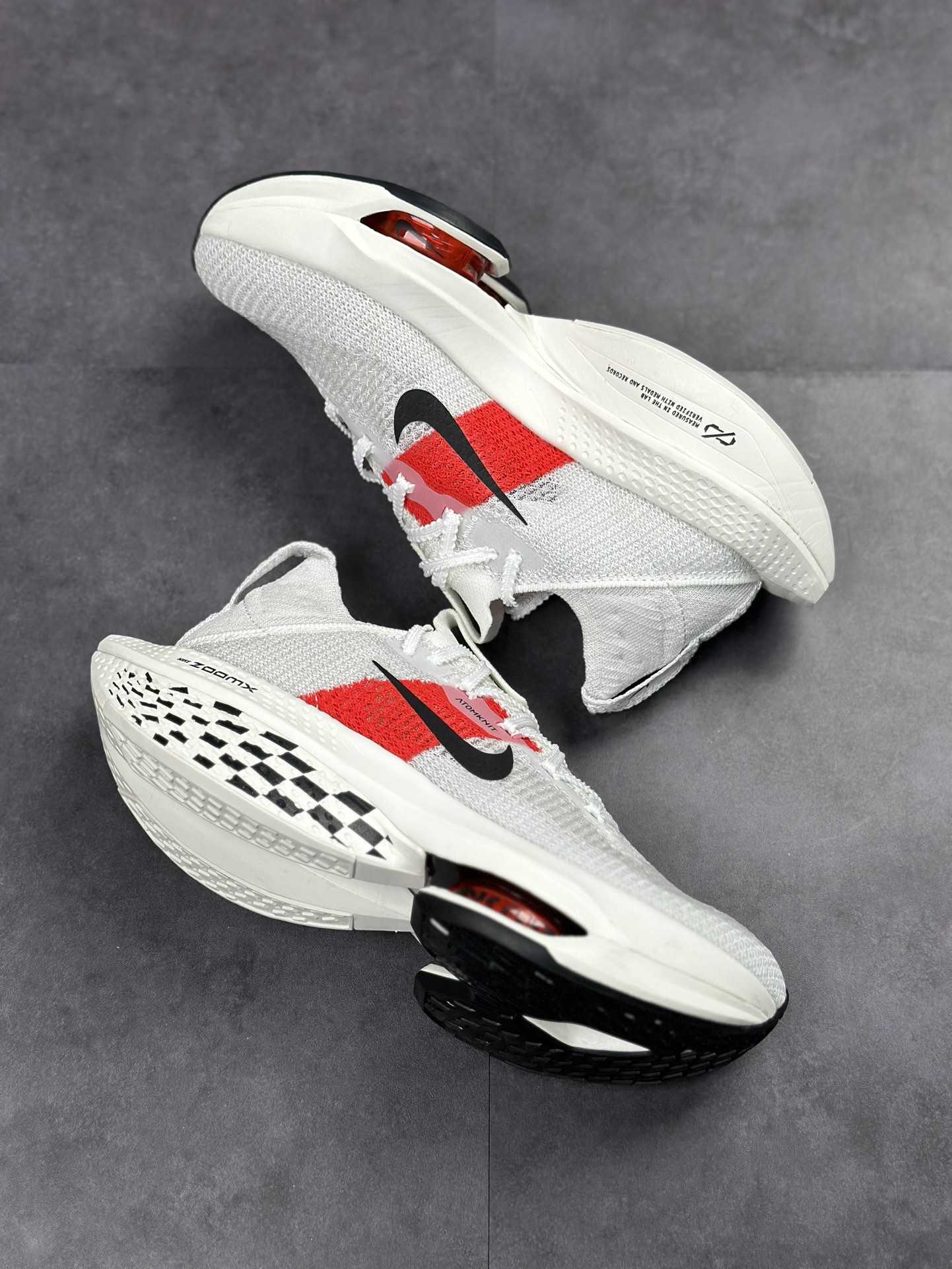 300 Nike Air Zoom Alphafly NEXT% 2 Proto 马拉松3.0高性能跑鞋 DJ6206-130