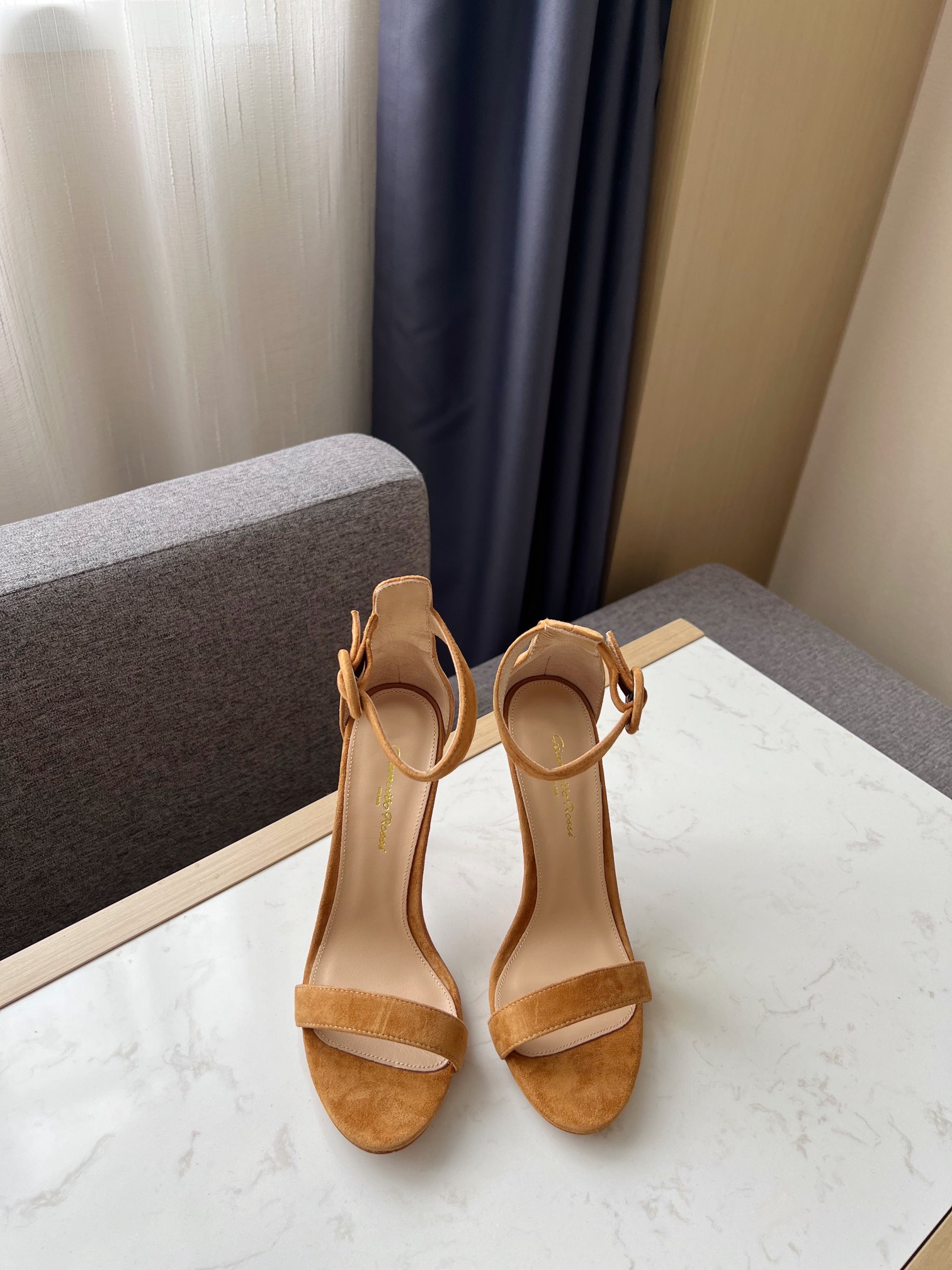 Gianvito Rossi Eiko Stiletto абцасы-шпількі тапкі сандалі авечая скура+сетка+чэшскія стразы 10.5cm/8cm
