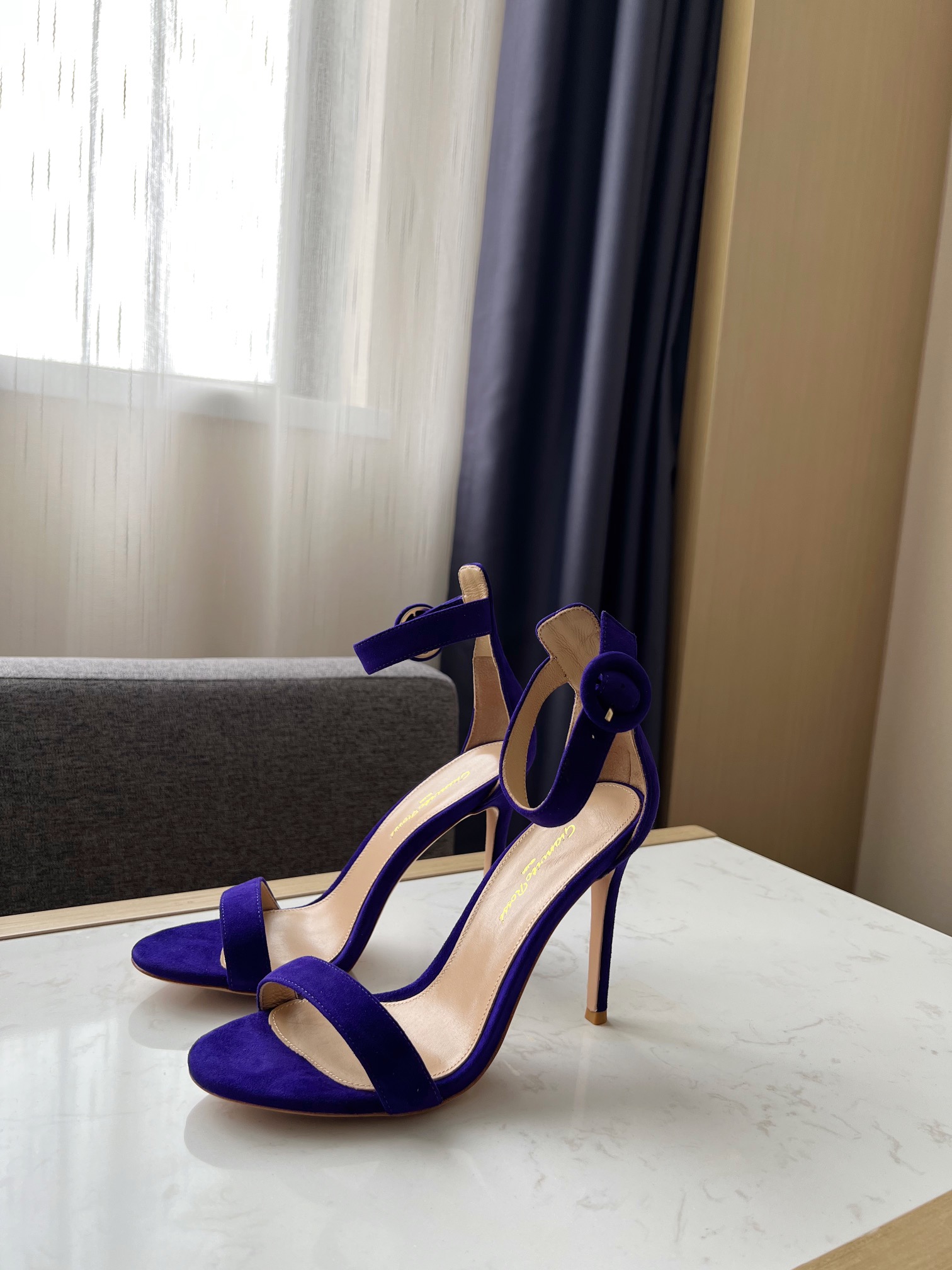 Gianvito Rossi Eiko Stiletto низкий каблук сандалии шлепанцы козья кожа + сетка + чешские стразы 10.5cm/8cm