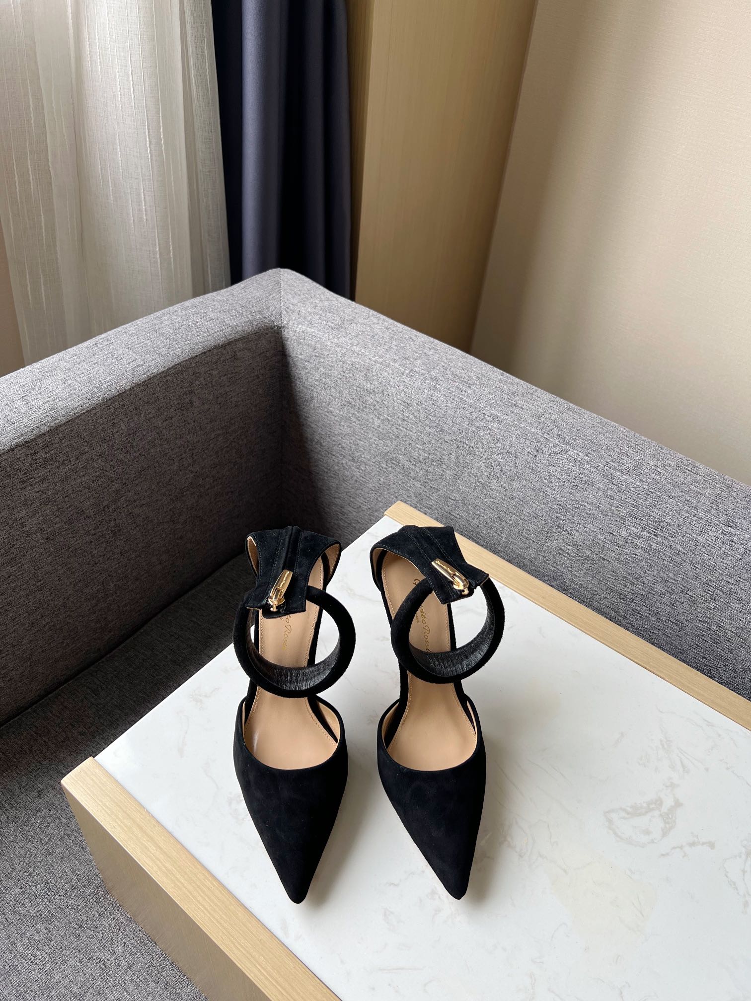 Gianvito Rossi 2022SS 透明 オープントゥ ポインテッド ハイヒール アップグレード版+PVC環境配慮素材 10.5cm シープレザー裏地