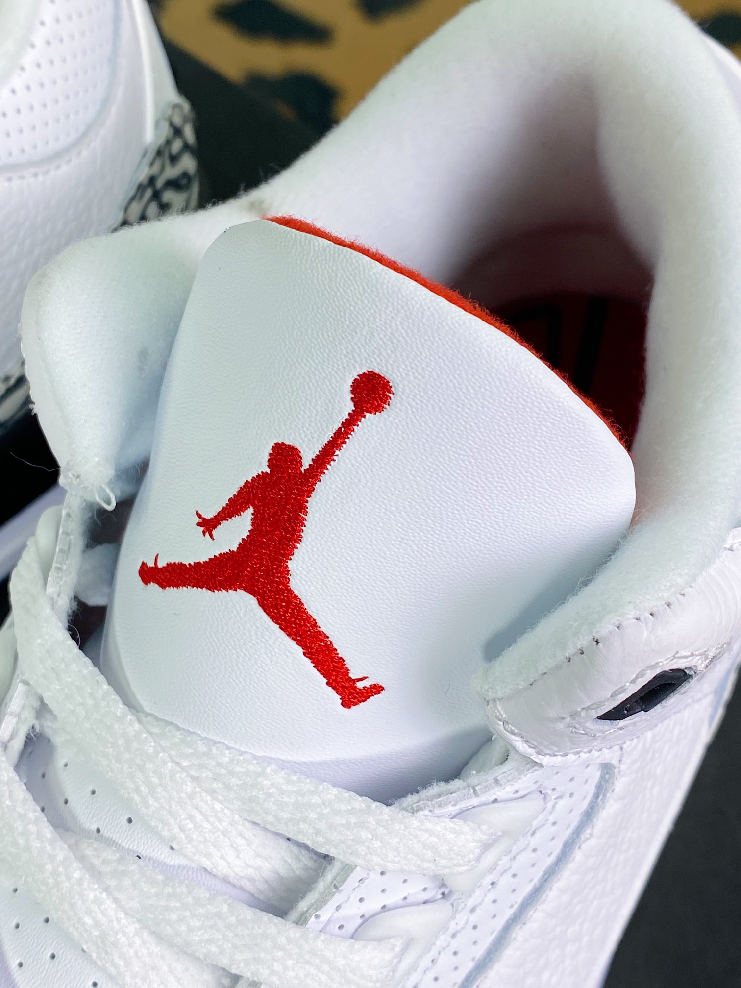 300 Air Jordan 3 Retro NRG”Free Throw Line”迈克尔·乔丹923096-101