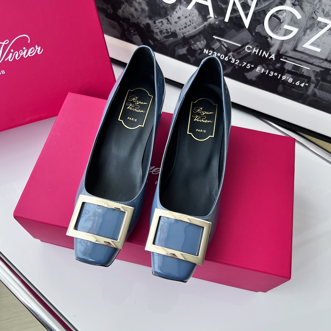 NO:237828,RV 4.5m speaker heel 