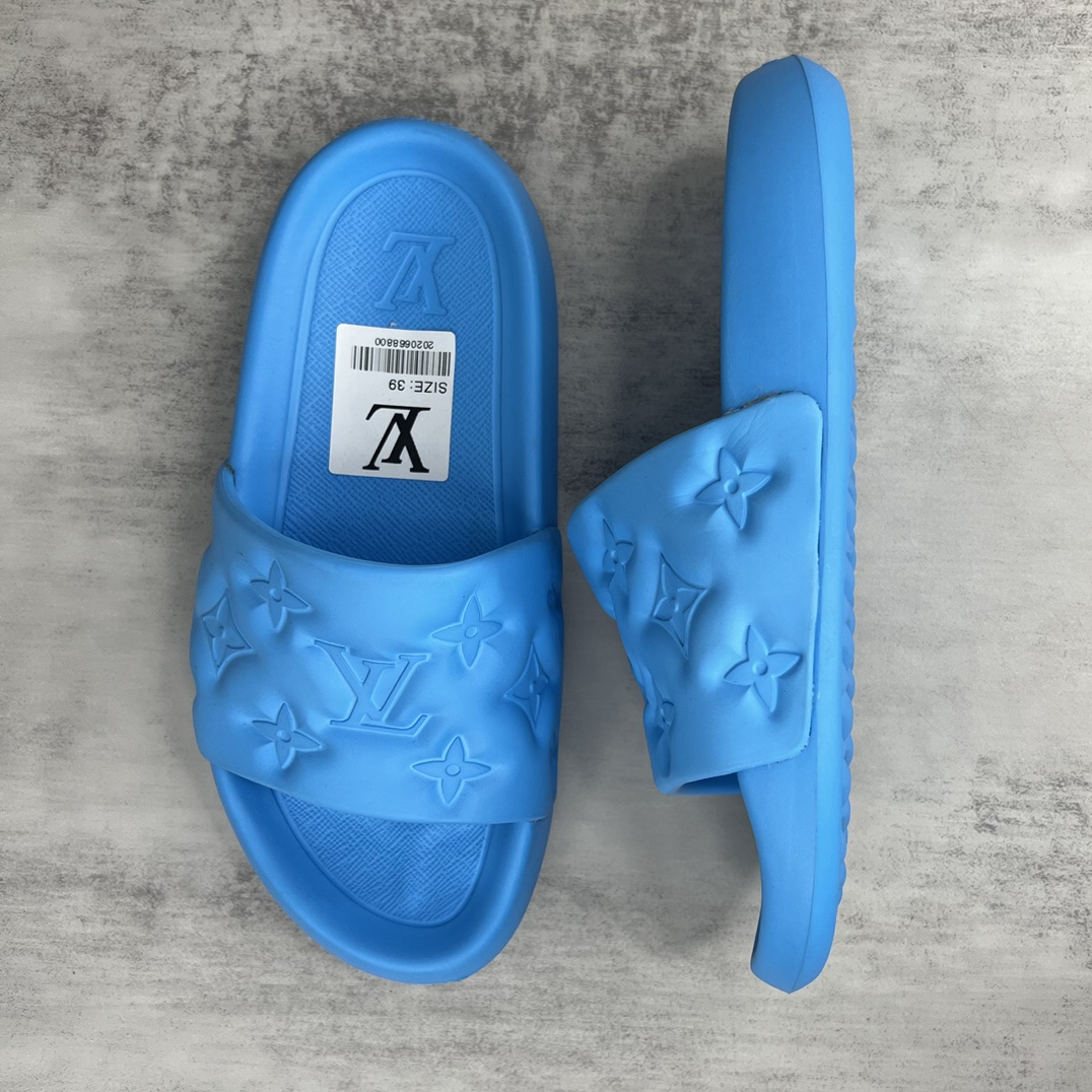 Louis Vuitton 新款上架 LOUIS VUITTON 22ss lv标压花沙滩拖鞋 全网火爆 独家模具开发 男款38-46