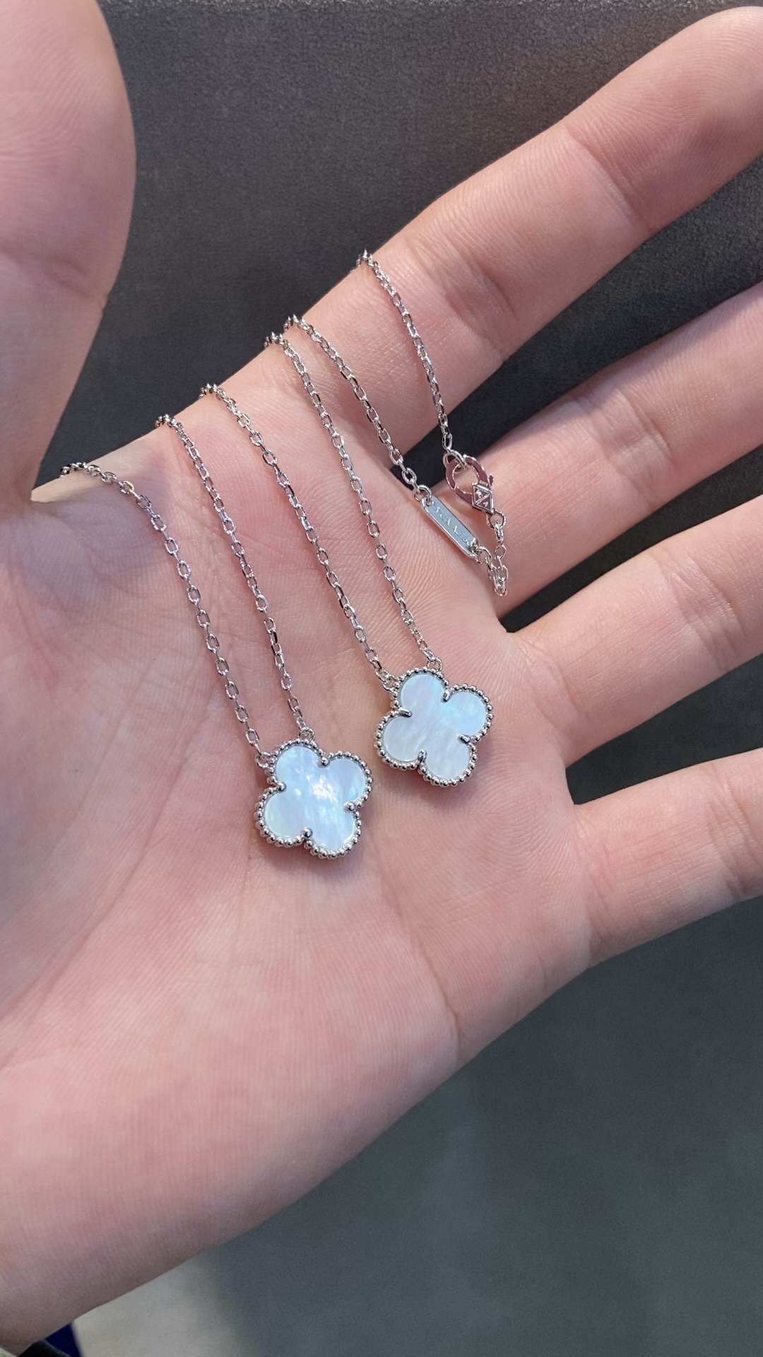 Van Cleef & Arpels vca银白四叶草项链 对版cnc扣
