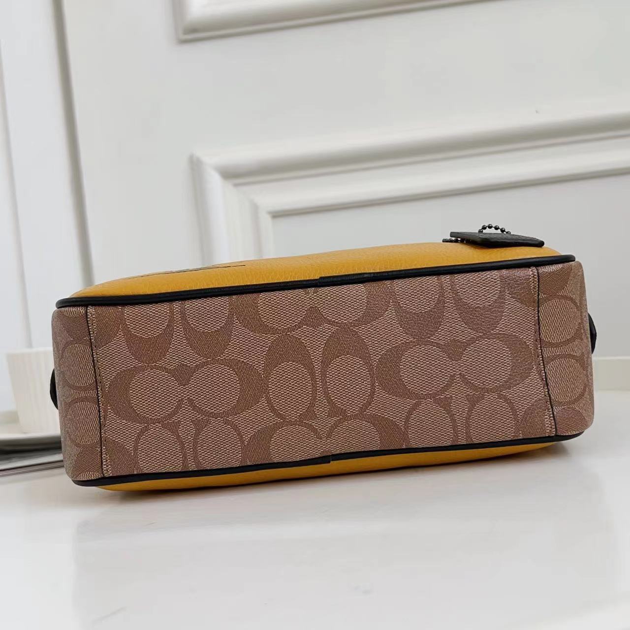 Coach C家 奥莱男士 标志PEANUTS GRAHAM斜挎包c4026