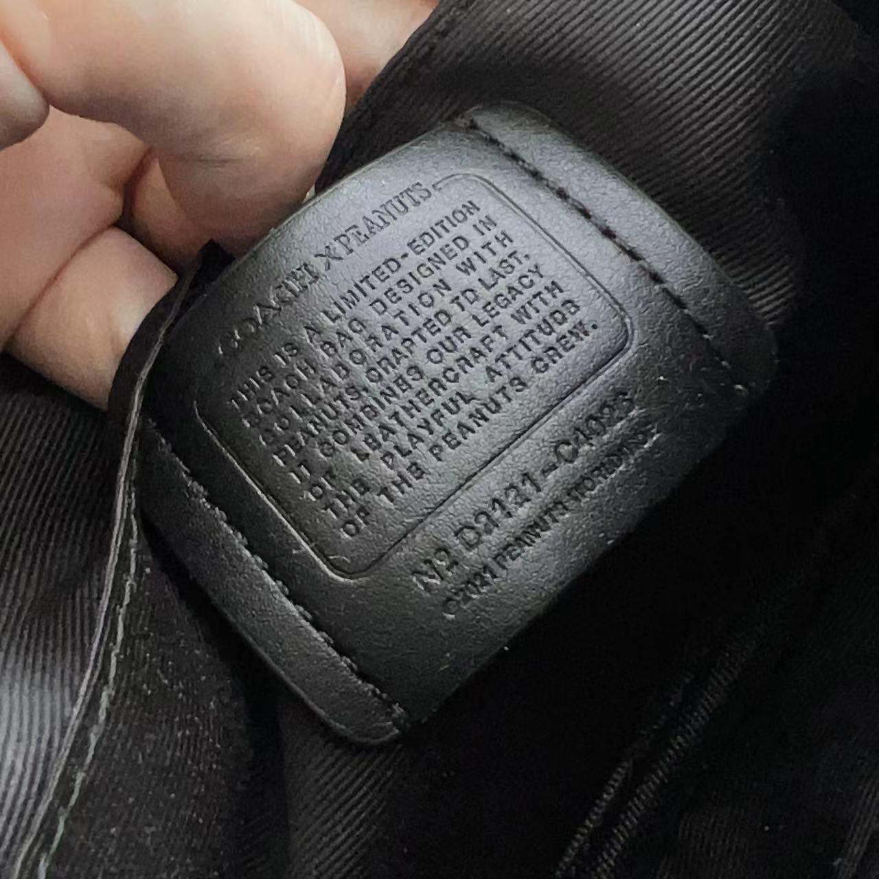 Coach C家 奥莱男士 标志PEANUTS GRAHAM斜挎包c4026