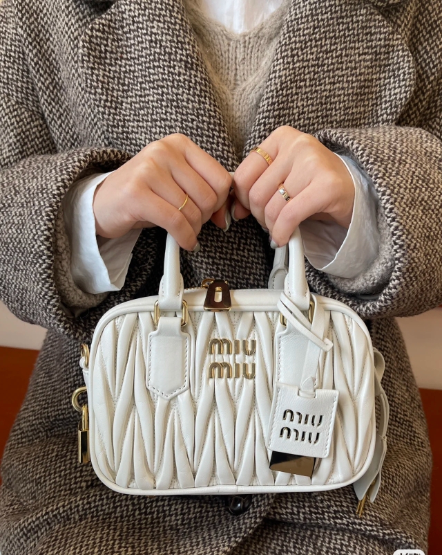 MiuMiu De gros
 Sacs À Main Blanc