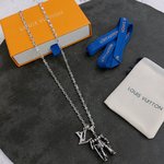 Louis Vuitton Online
 Jewelry Necklaces & Pendants Unisex Vintage Chains