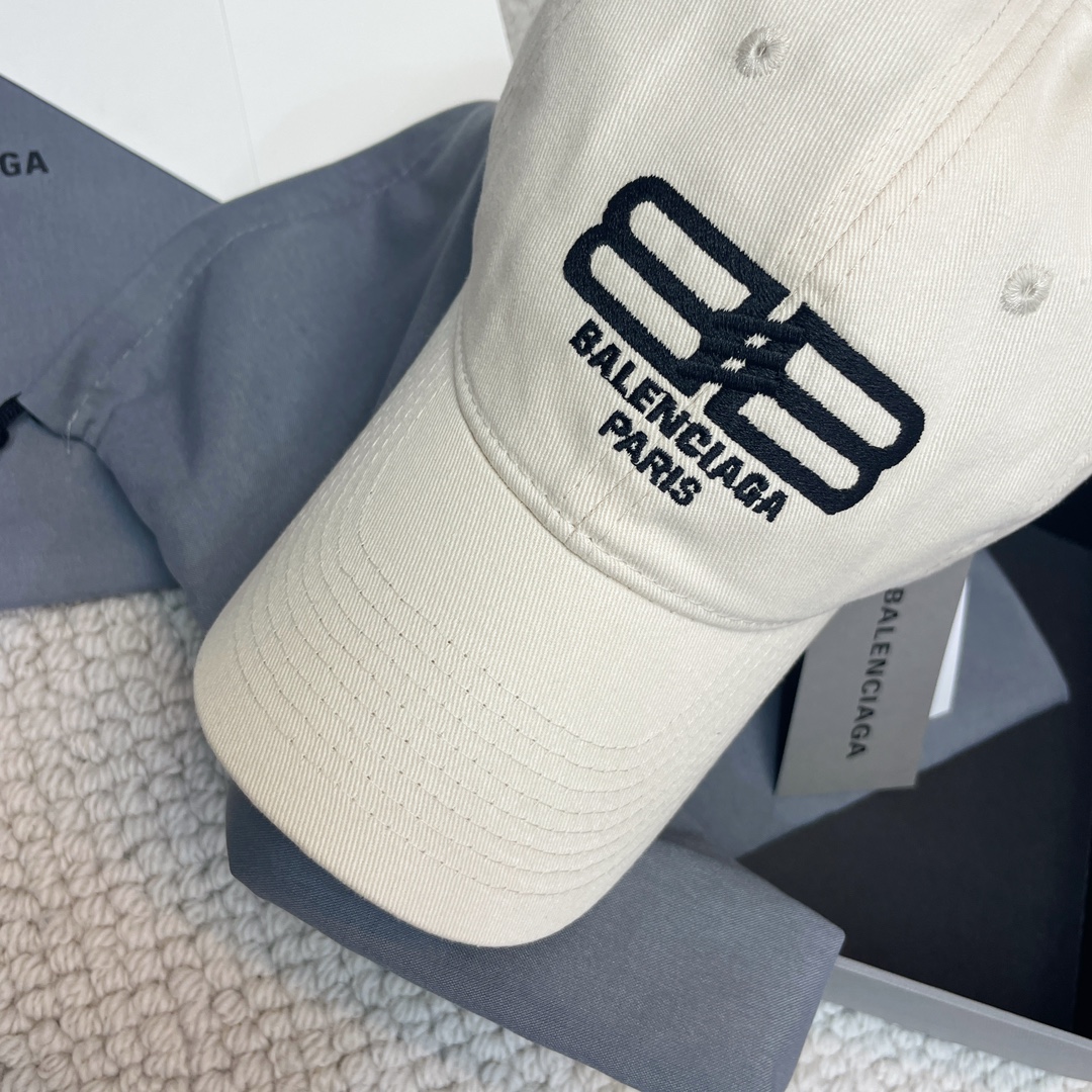 발렌시아가 더블 B 자수 클래식 야구모자 상세 이미지 5