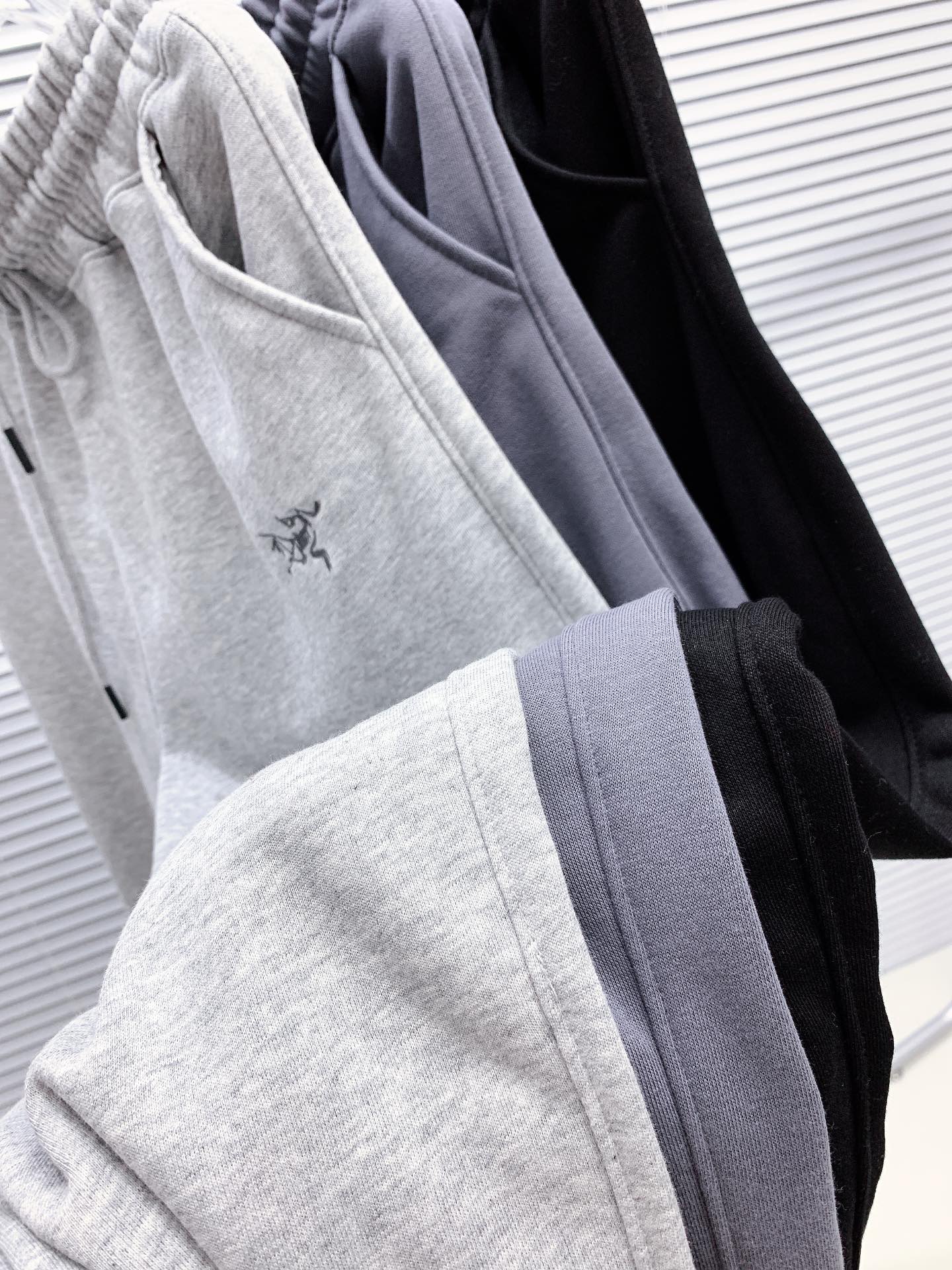 Details determine everything, and this pair of pants is meticulously - Clothes 9