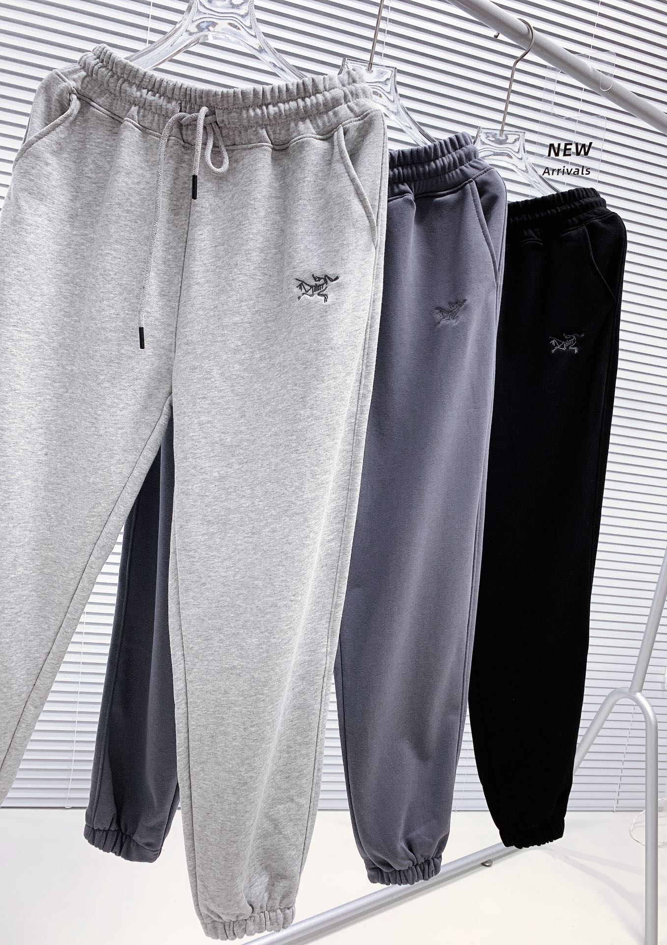 Details determine everything, and this pair of pants is meticulously - Clothes