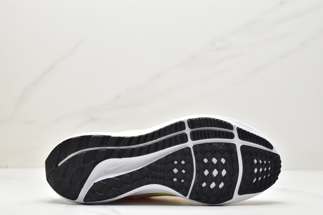 170 Nike Air Zoom Winflo +40登月 专业跑步鞋 DV3853-101
